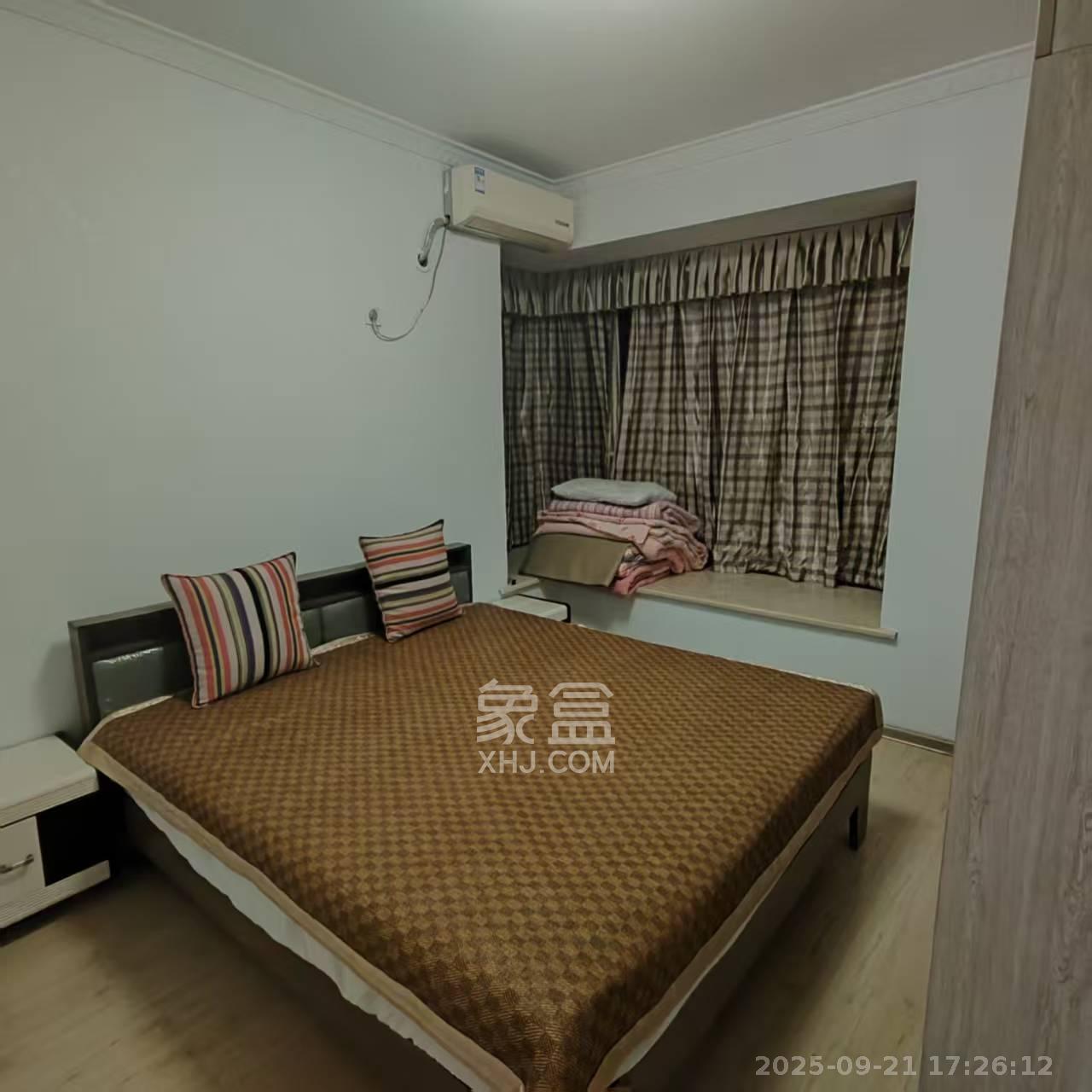 湘江世纪城融江苑 1室2厅1卫 2300.0元/月 湘江世纪城融江苑 1室2厅1卫 2300.0元/月室内图