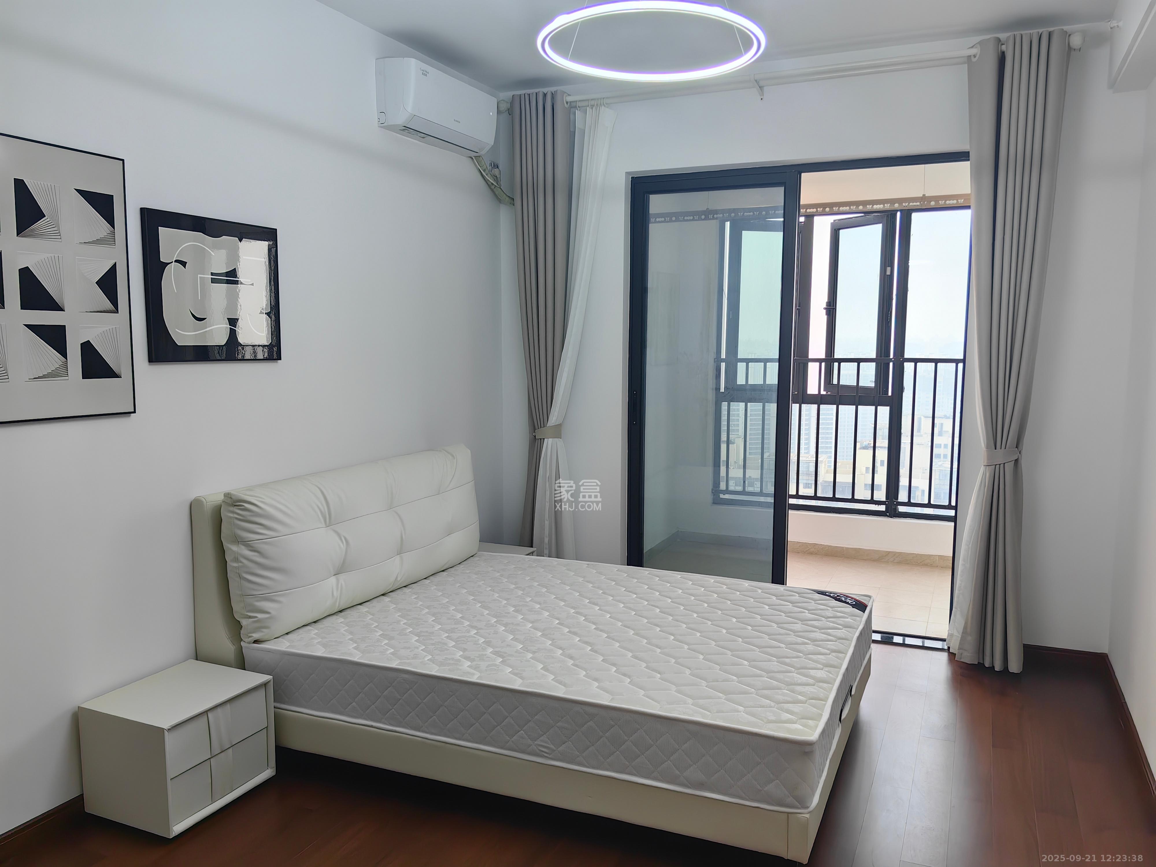 万润滨江天著 4室2厅2卫 4400.0元/月 万润滨江天著 4室2厅2卫 4400.0元/月室内图