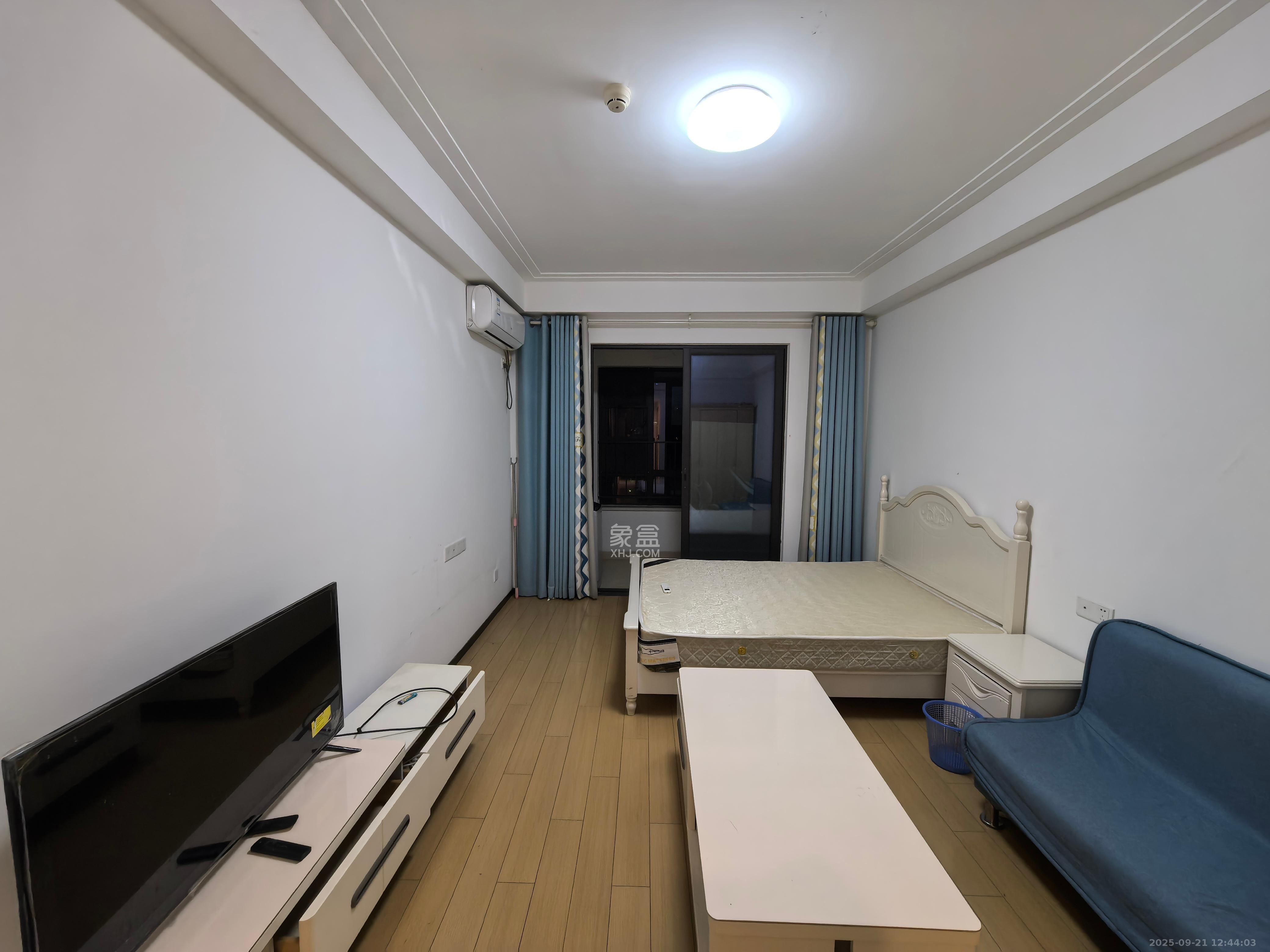 中海新城熙岸(中信新城五期) 1室0厅1卫 1100.0元/月 中海新城熙岸(中信新城五期) 1室0厅1卫 1100.0元/月室内图