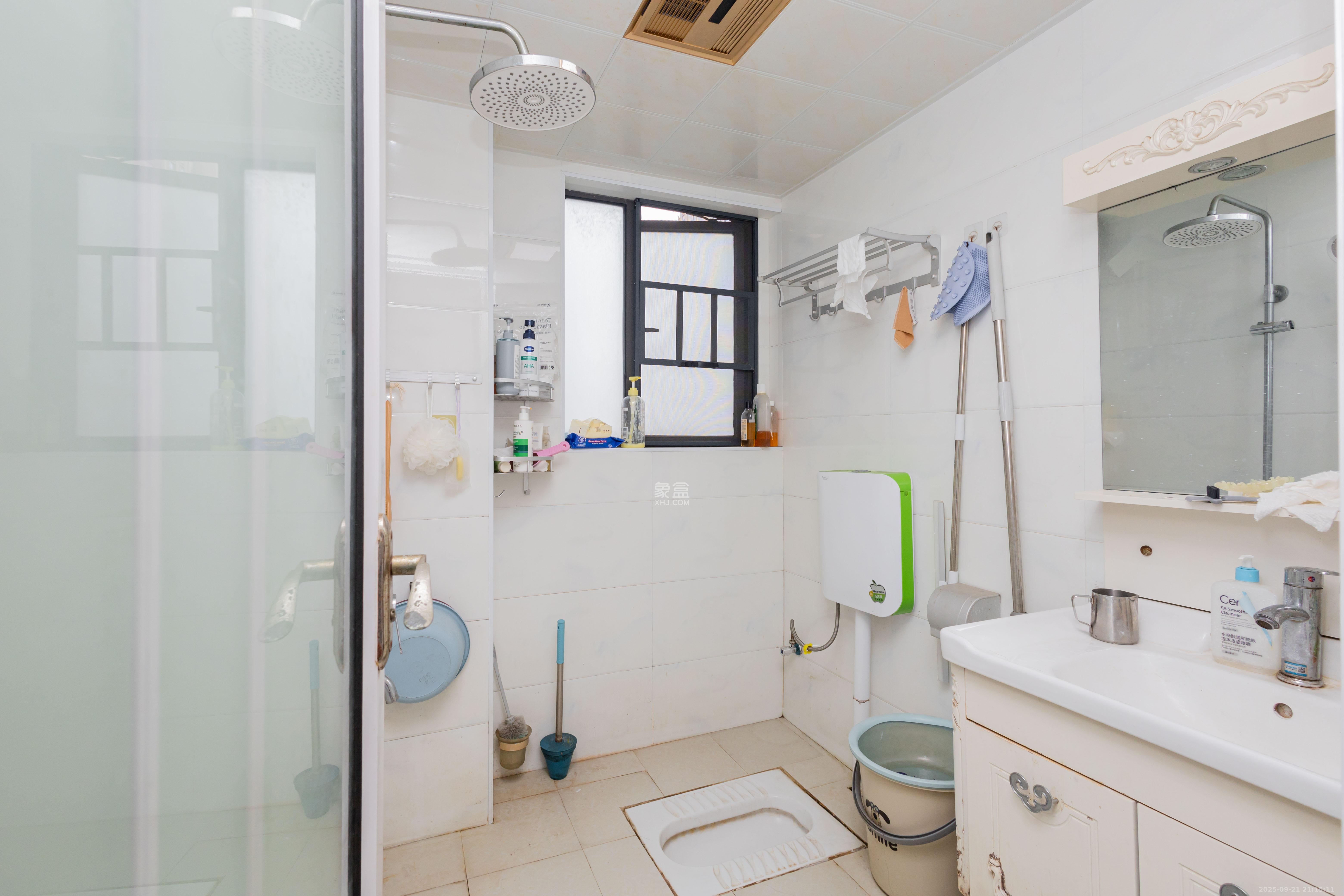 东驿竹园  2室2厅1卫    50.0万卫生间