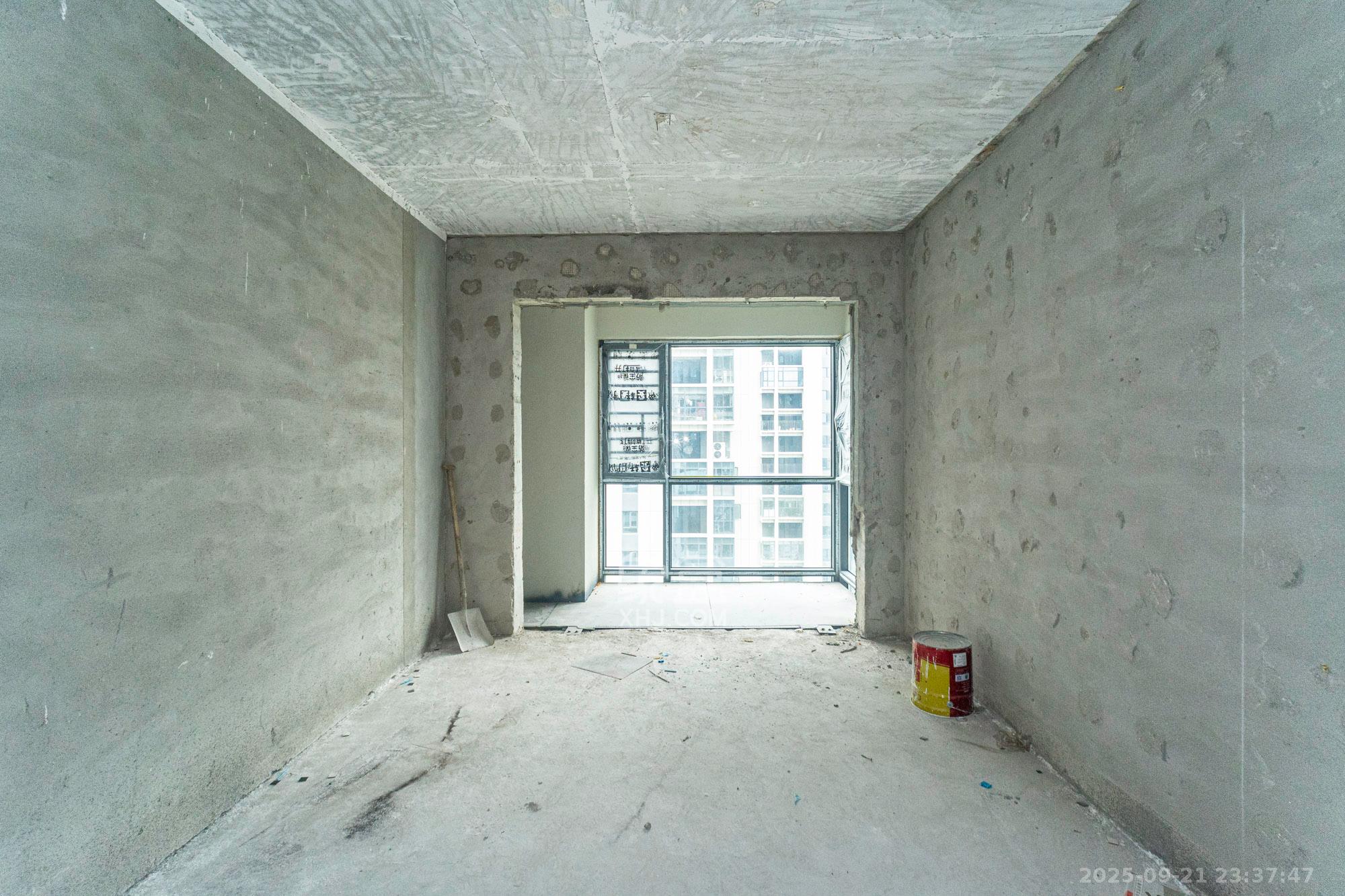 金辉优步星樾  3室2厅2卫    62.8万客厅