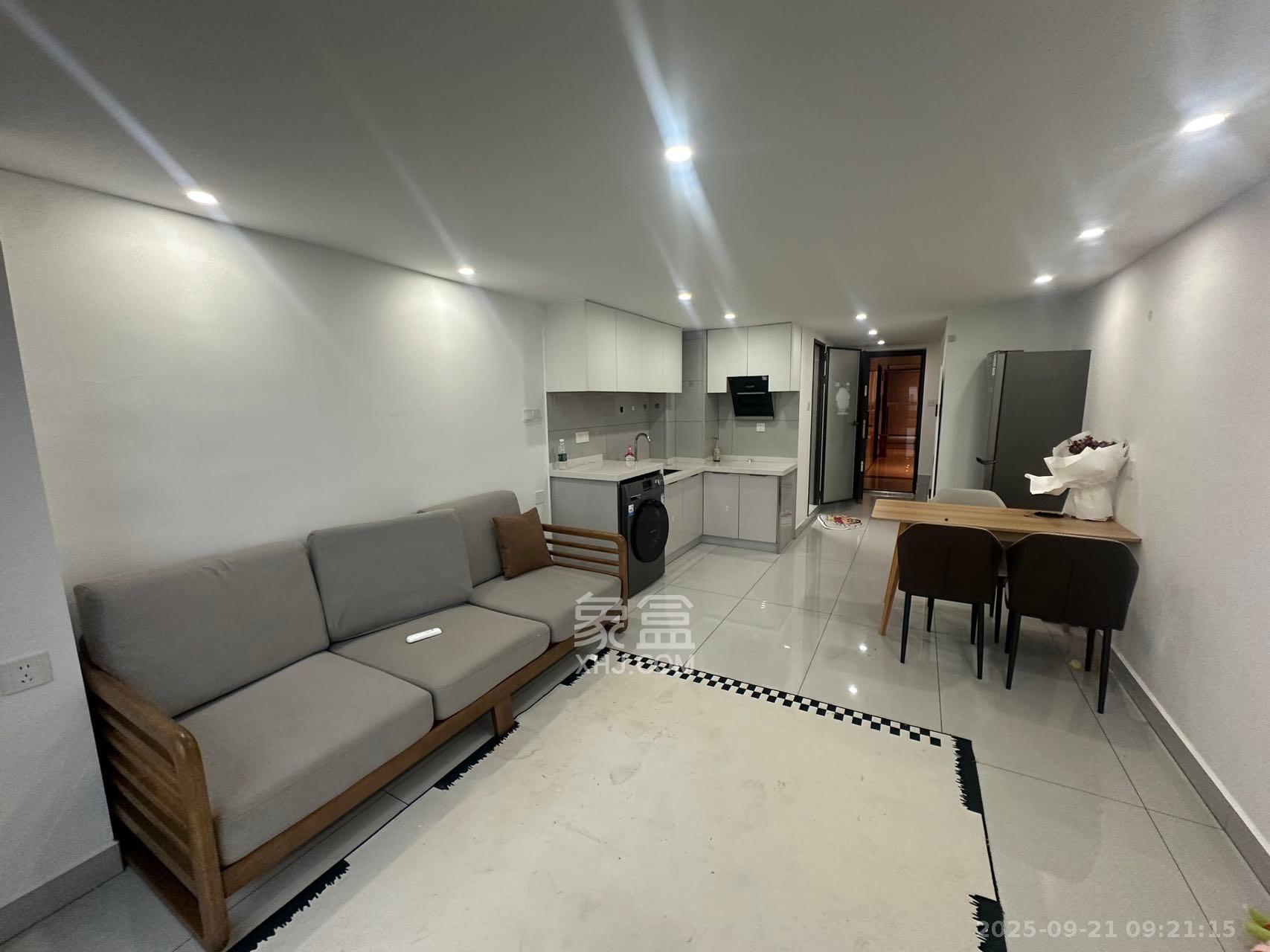 中海阅溪府 2室1厅1卫 2000.0元/月 中海阅溪府 2室1厅1卫 2000.0元/月室内图