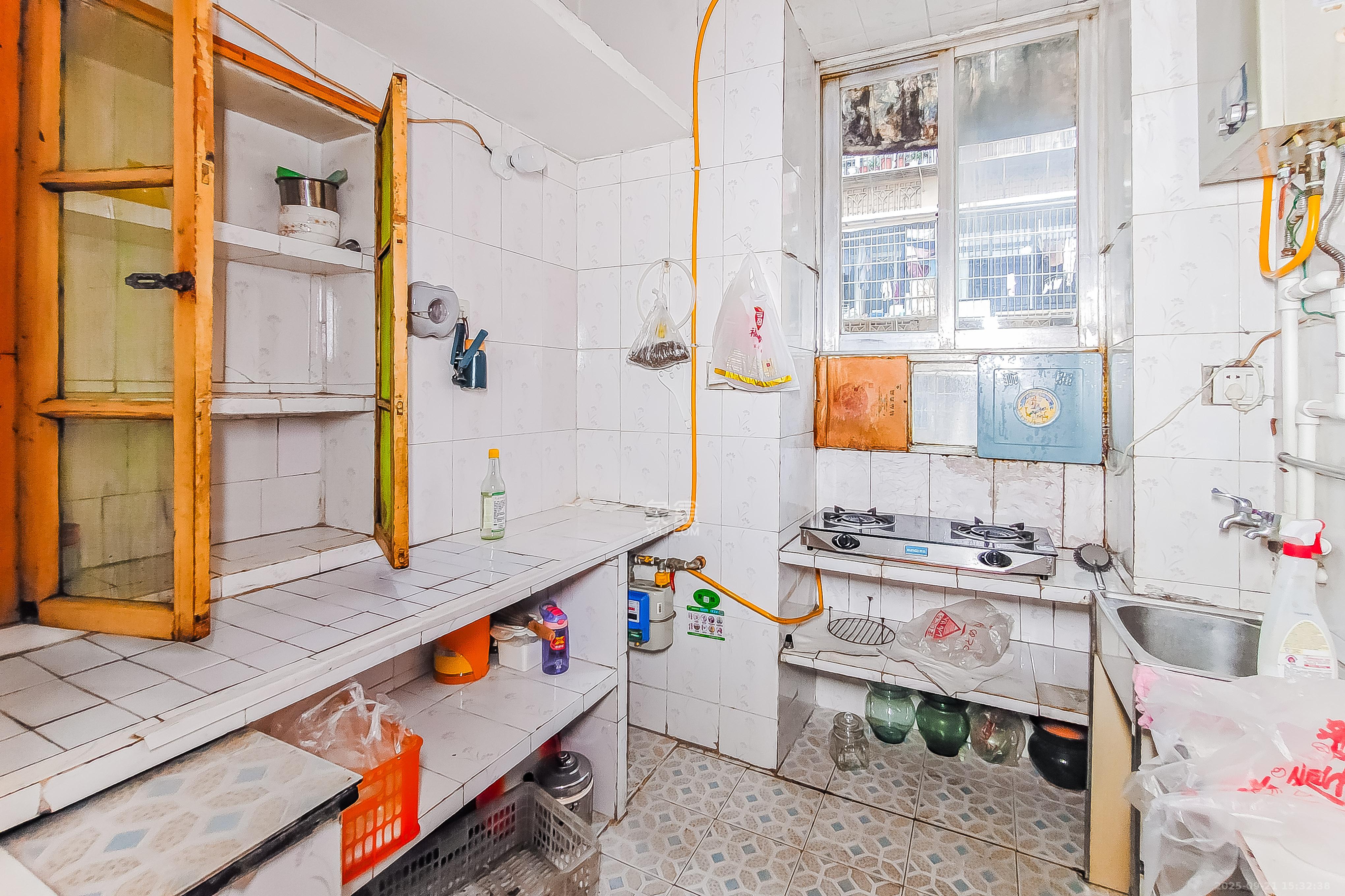 东瓜山一村 2室1厅1卫 1200.0元/月 东瓜山一村 2室1厅1卫 1200.0元/月室内图