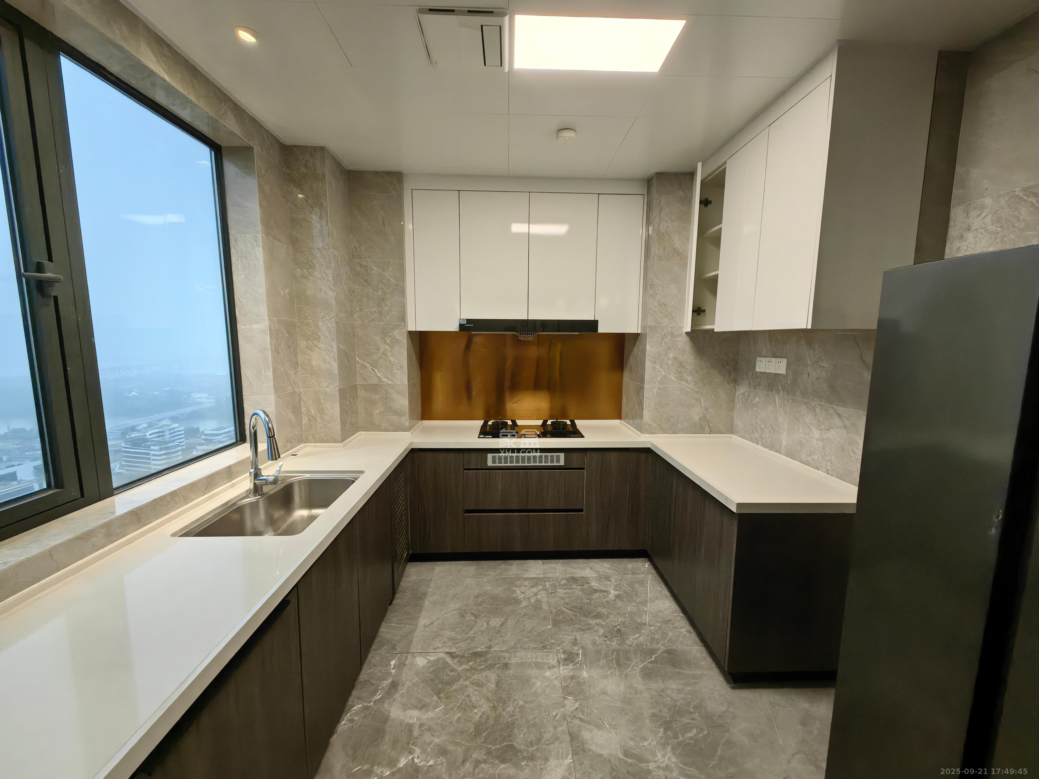 越秀湘江星汇城三期 4室2厅3卫 8000.0元/月 越秀湘江星汇城三期 4室2厅3卫 8000.0元/月室内图