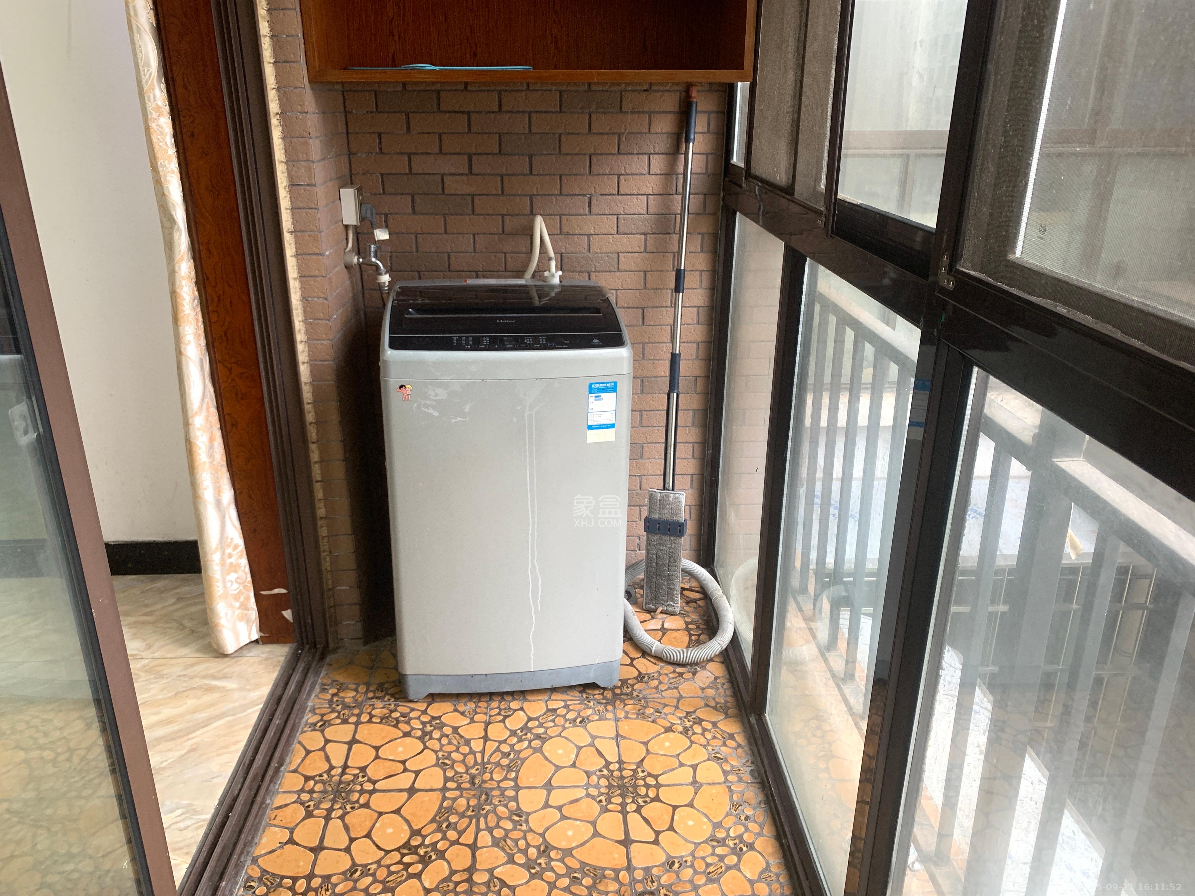 水岸世景 1室2厅2卫 1800.0元/月 水岸世景 1室2厅2卫 1800.0元/月室内图