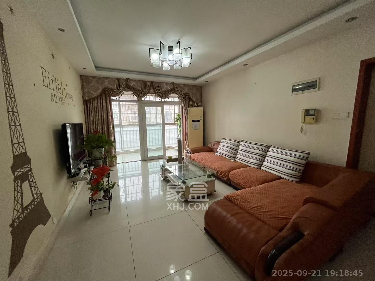 长房西郡 3室2厅2卫 2400.0元/月 长房西郡 3室2厅2卫 2400.0元/月室内图