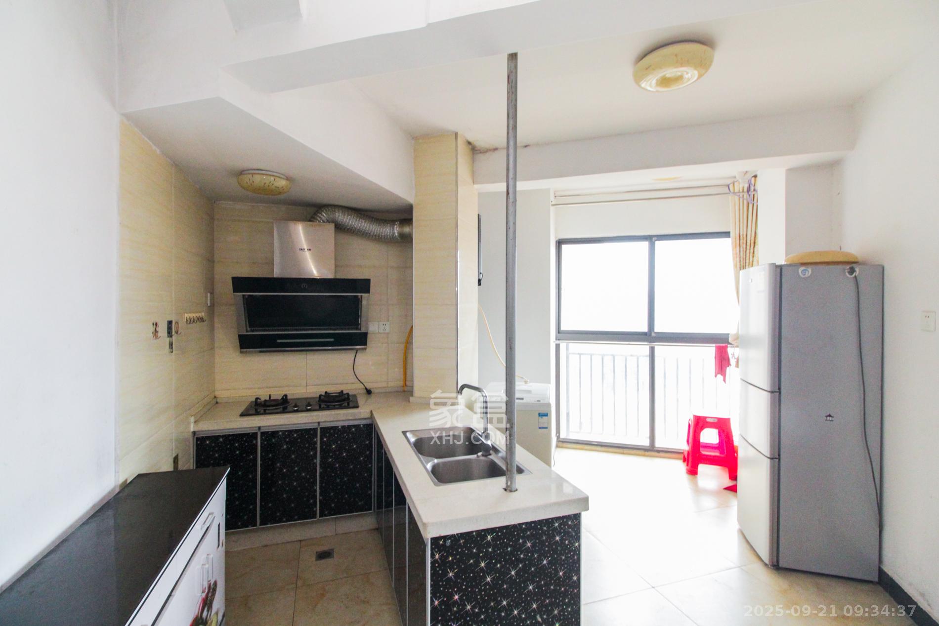 万象美域 2室1厅1卫 1600.0元/月 万象美域 2室1厅1卫 1600.0元/月室内图