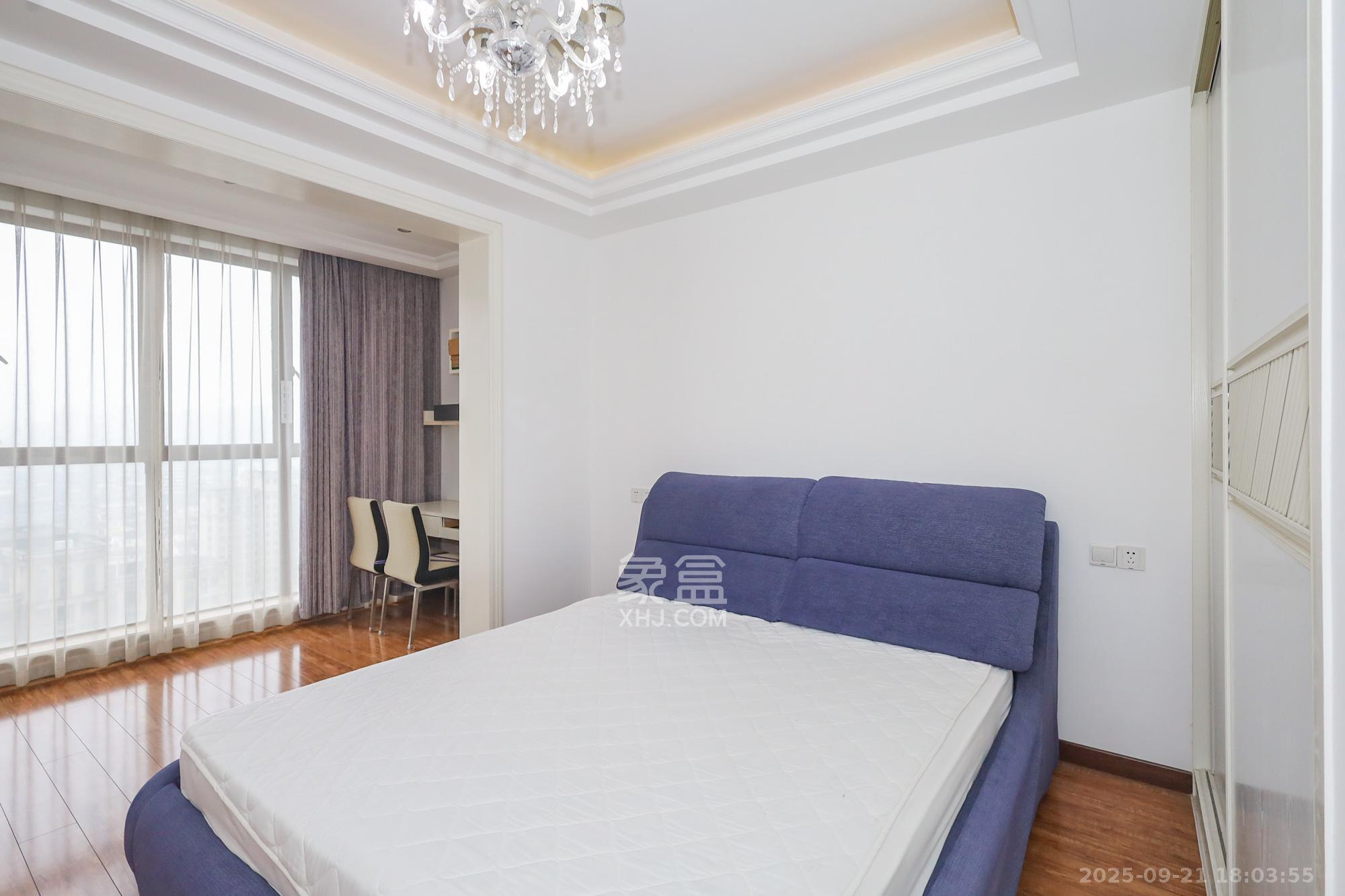 阳光丽城一期 3室2厅1卫 113.0万 阳光丽城一期 3室2厅1卫 113.0万卧室