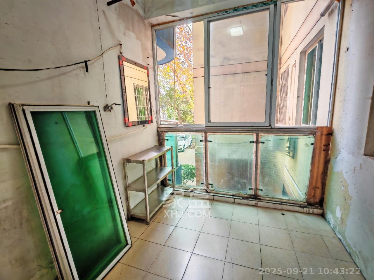 万事佳景园 4室2厅2卫 2500.0元/月 万事佳景园 4室2厅2卫 2500.0元/月室内图