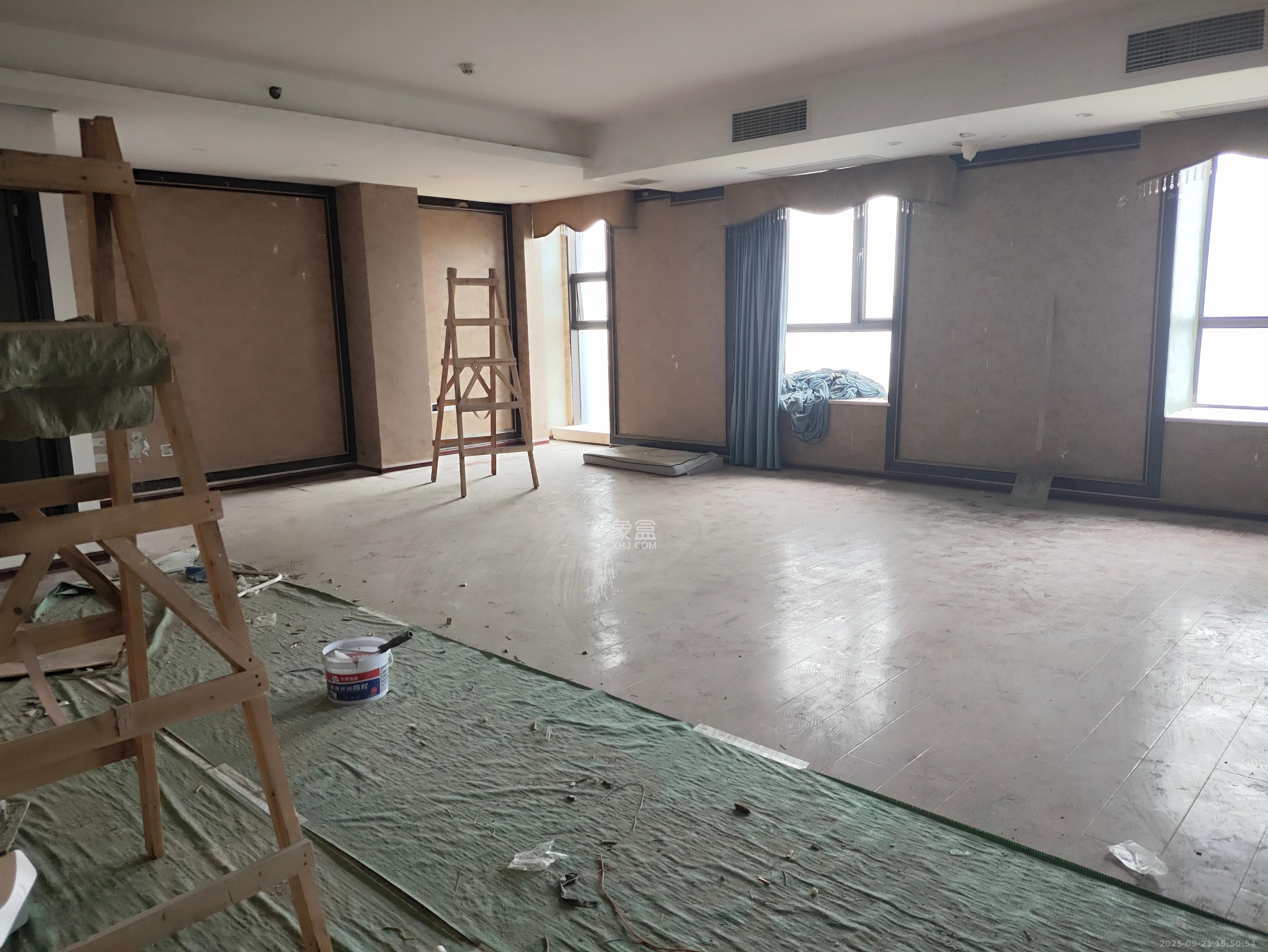 星宇V立方(旭和大厦) 1室1厅2卫 2600.0元/月 星宇V立方(旭和大厦) 1室1厅2卫 2600.0元/月室内图