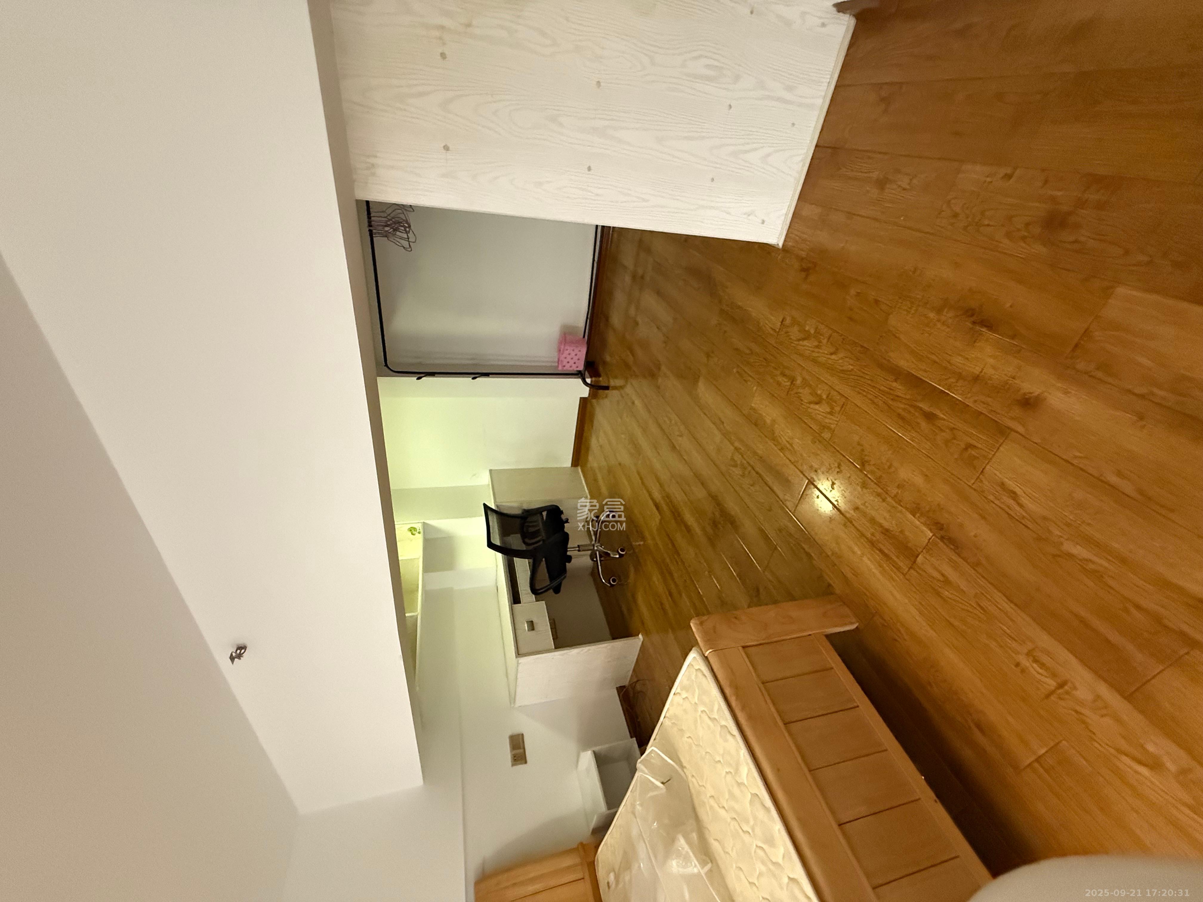 MOMA当代广场  1室1厅1卫    1300.0元/月室内图