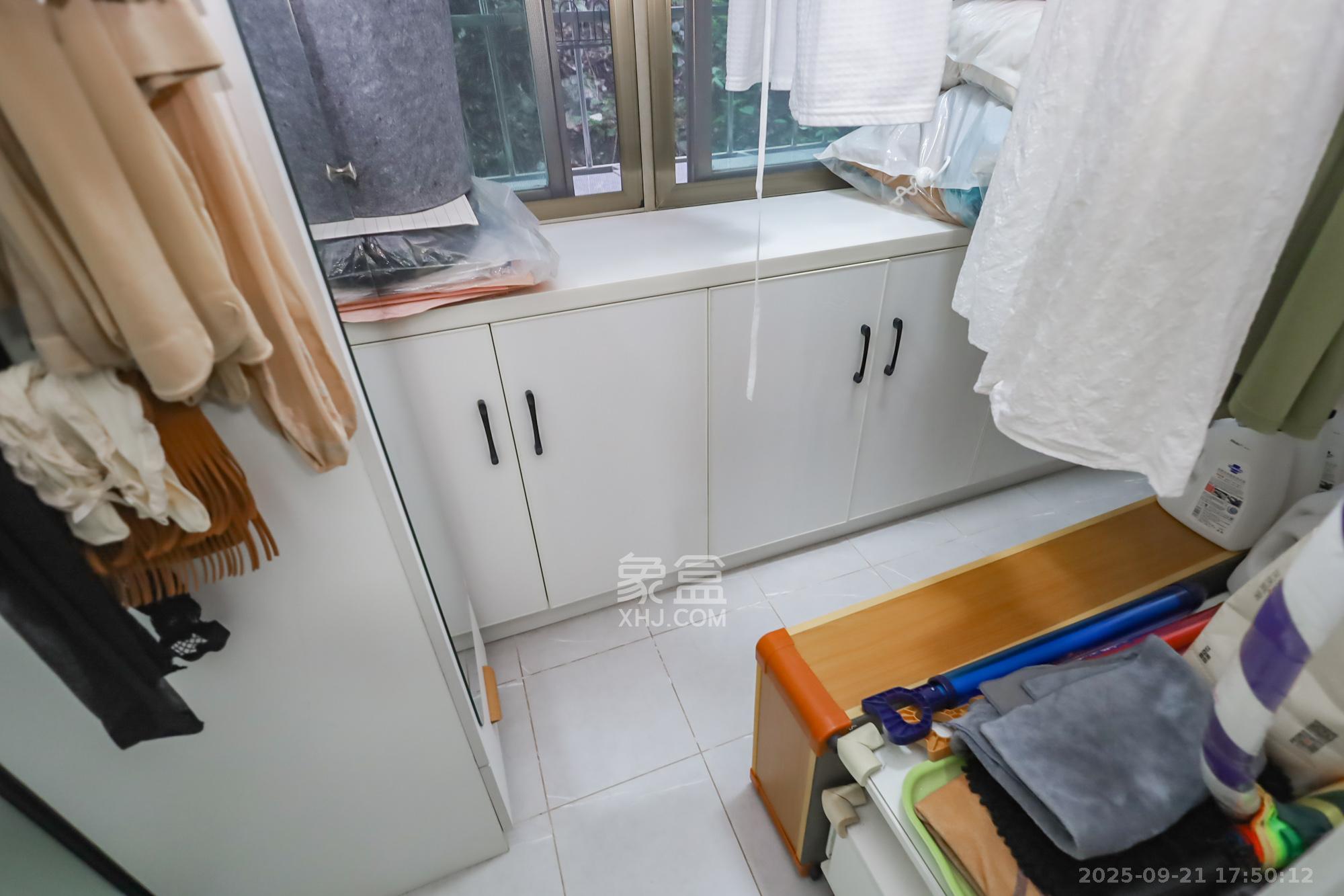 溁湾桥小区 3室2厅1卫 75.0万 溁湾桥小区 3室2厅1卫 75.0万阳台