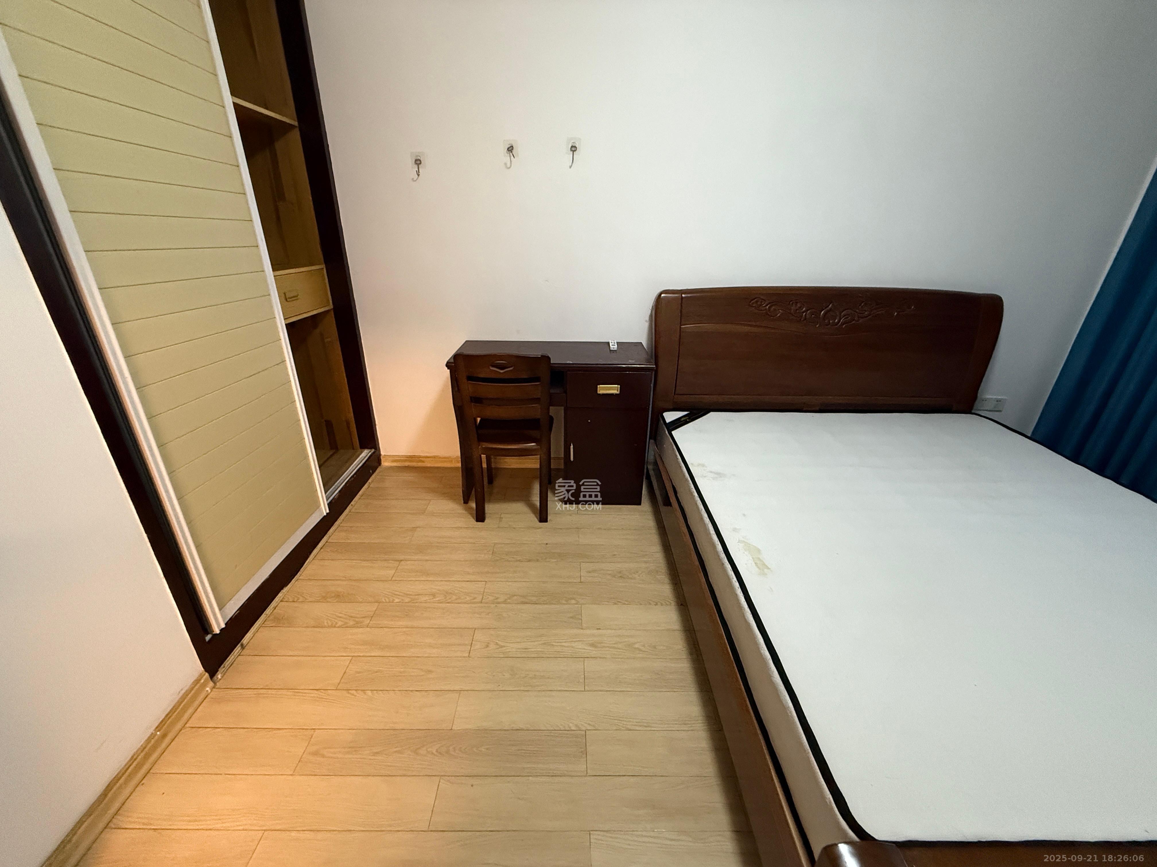 岳鞍阁小区 2室2厅1卫 1500.0元/月 岳鞍阁小区 2室2厅1卫 1500.0元/月室内图