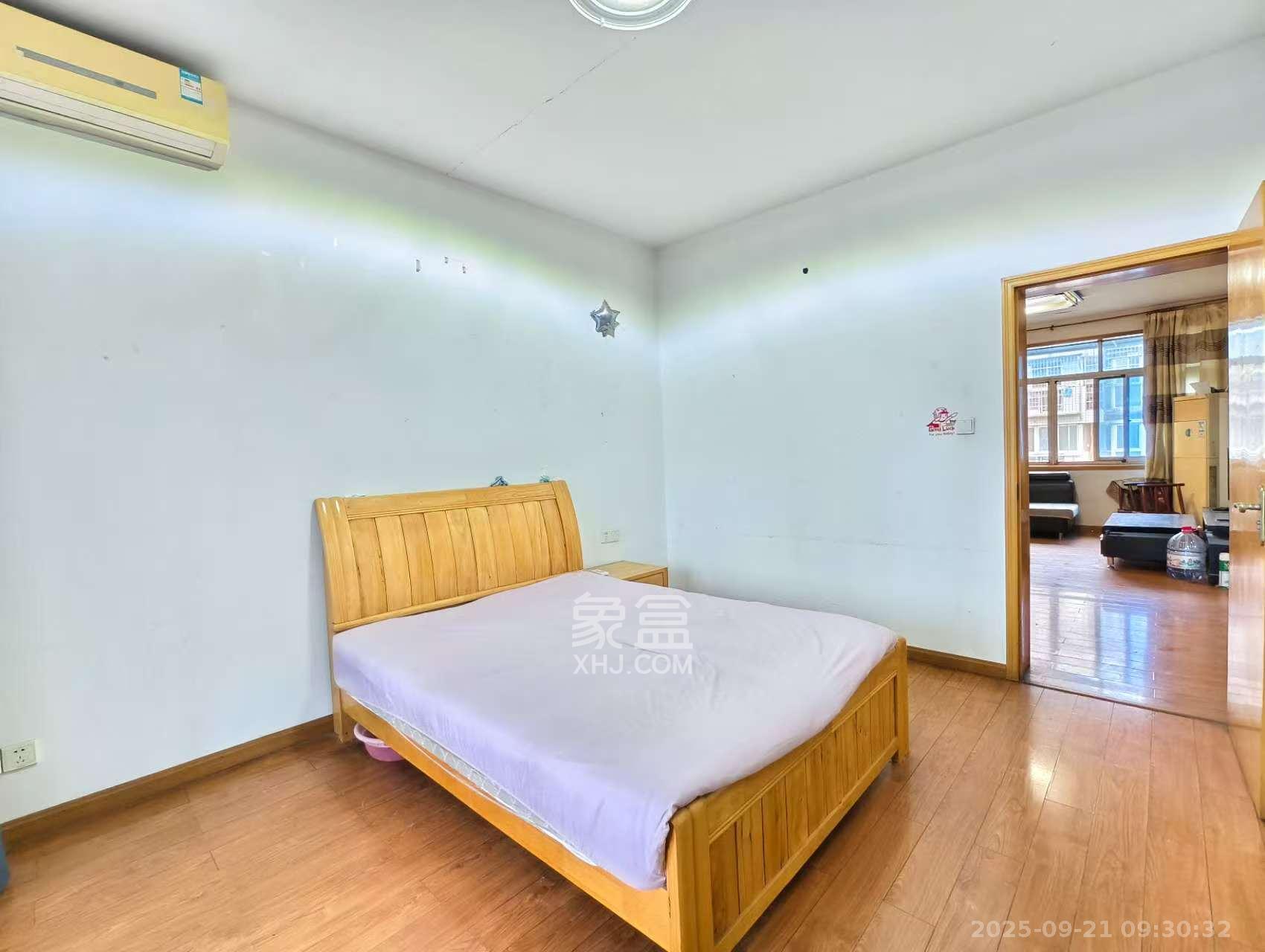 省六运公司宿舍 2室2厅1卫 1700.0元/月 省六运公司宿舍 2室2厅1卫 1700.0元/月室内图