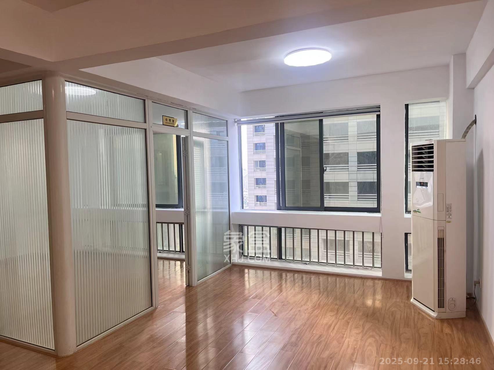 芙蓉蓉苑 1室1厅1卫 2300.0元/月 芙蓉蓉苑 1室1厅1卫 2300.0元/月室内图