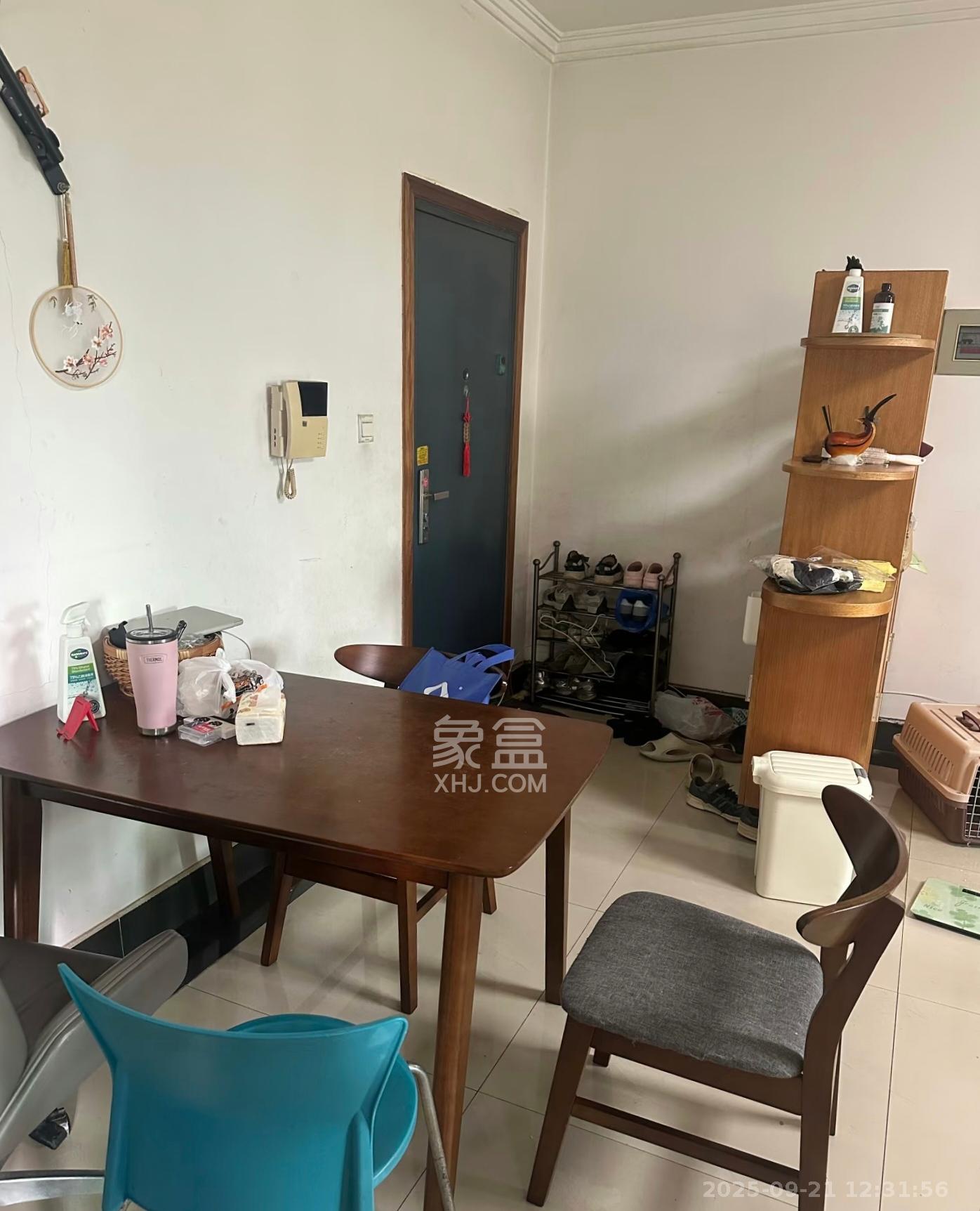 万事佳景园 2室1厅1卫 1900.0元/月 万事佳景园 2室1厅1卫 1900.0元/月室内图