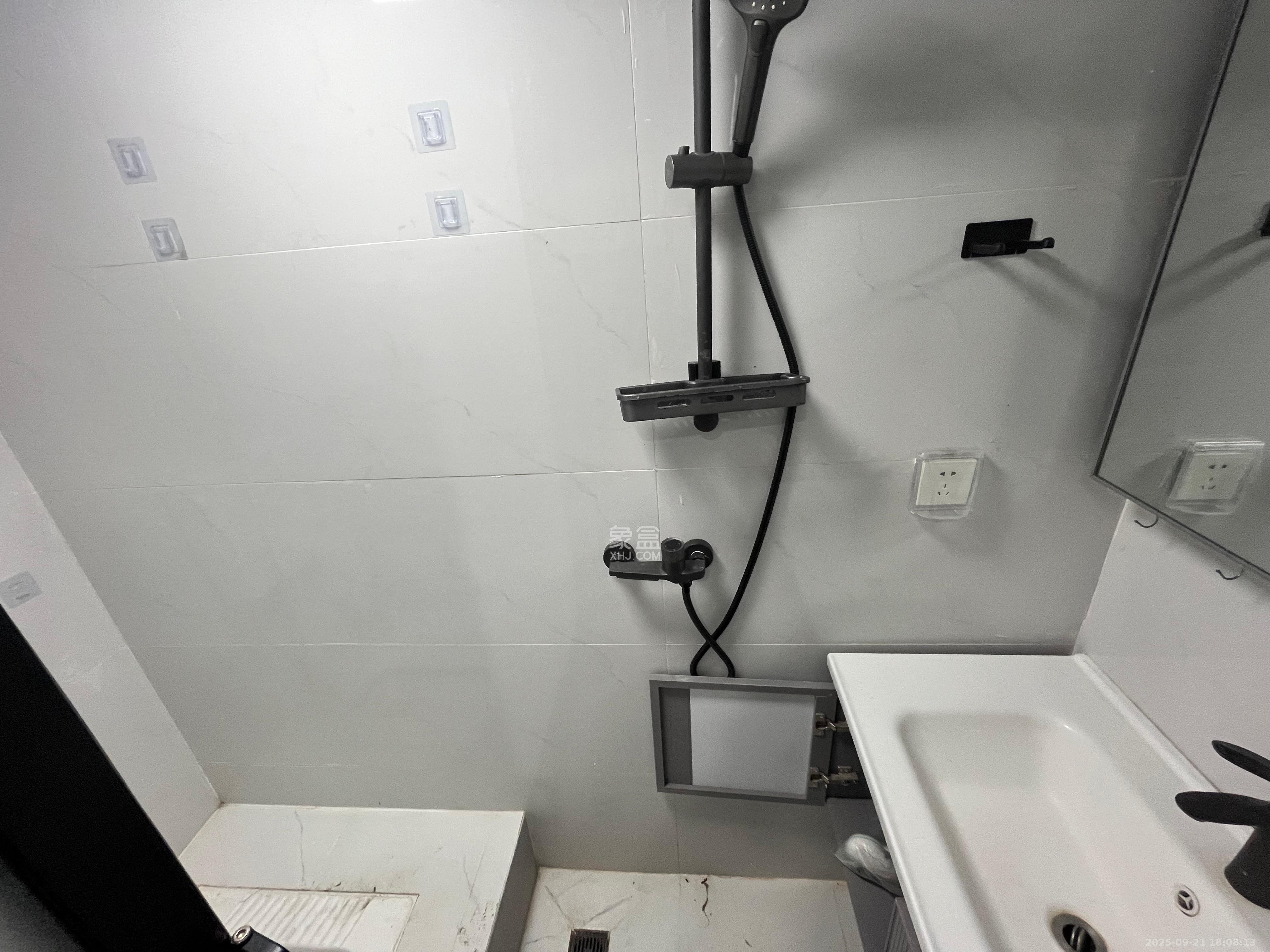 新长海尚都国际(海坤美寓) 1室0厅0卫 1600.0元/月 新长海尚都国际(海坤美寓) 1室0厅0卫 1600.0元/月室内图