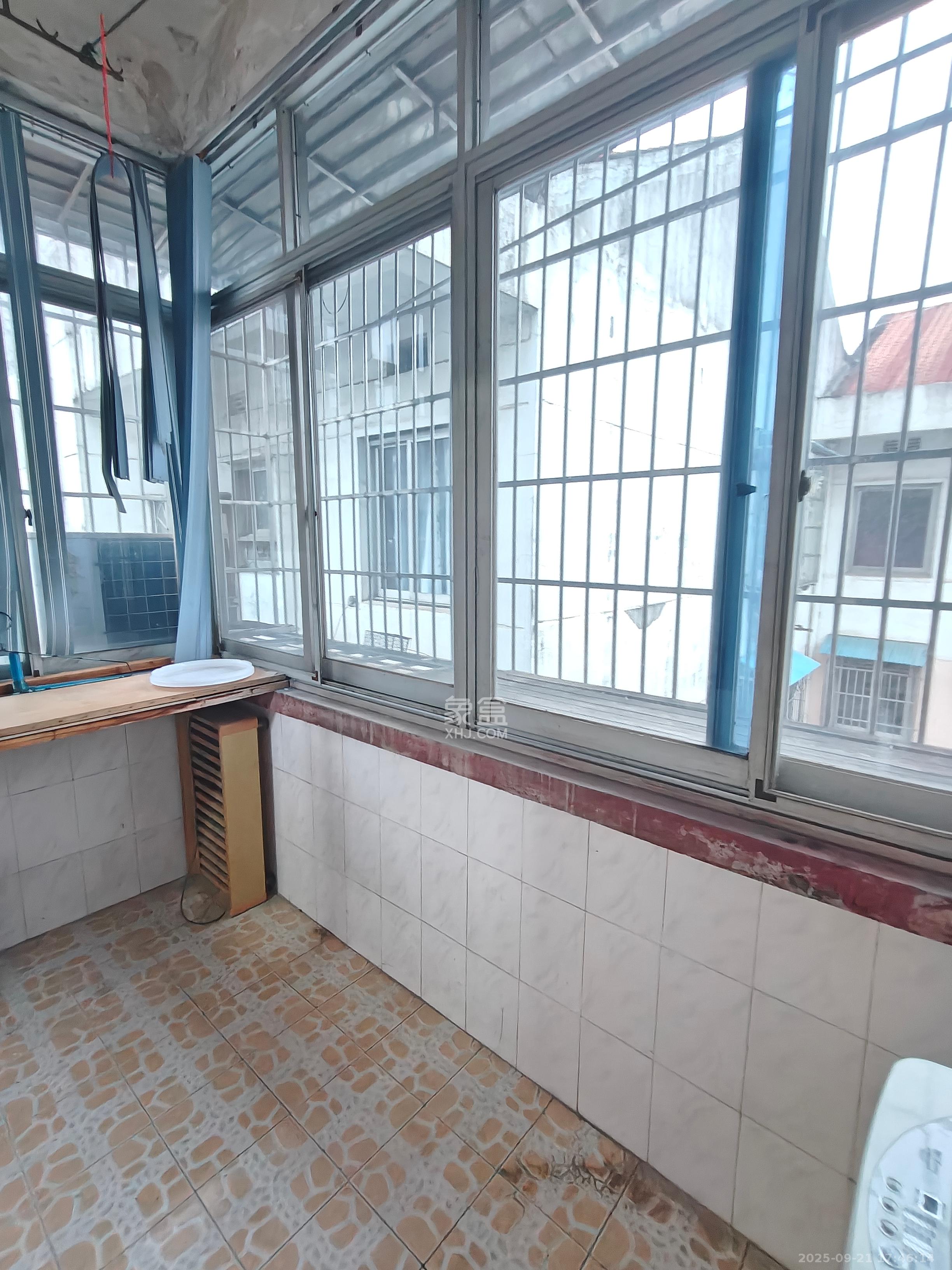 兴通园公寓  2室1厅1卫    1200.0元/月室内图