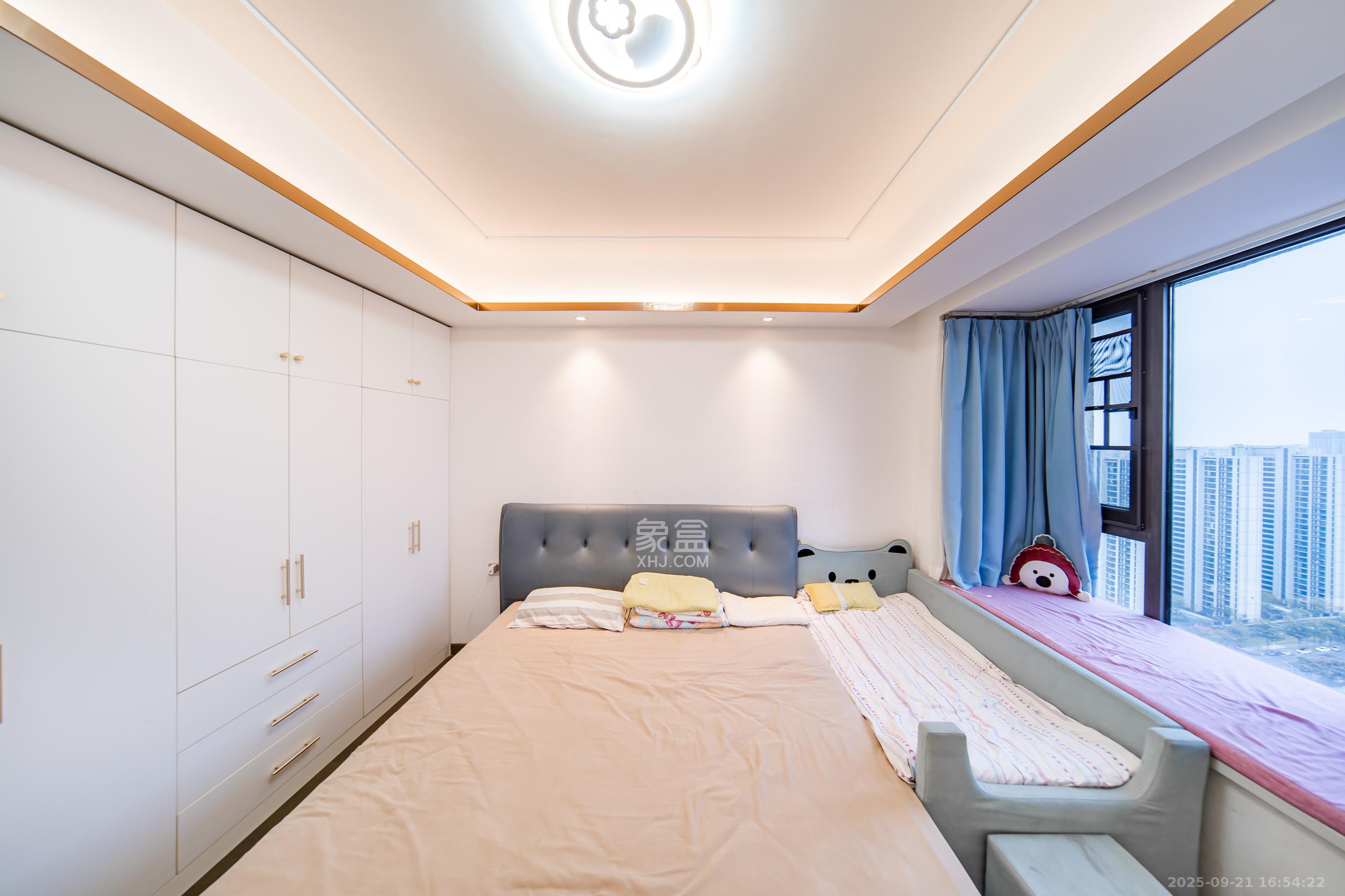 华申阳光城未来悦 4室2厅2卫 168.0万 华申阳光城未来悦 4室2厅2卫 168.0万卧室