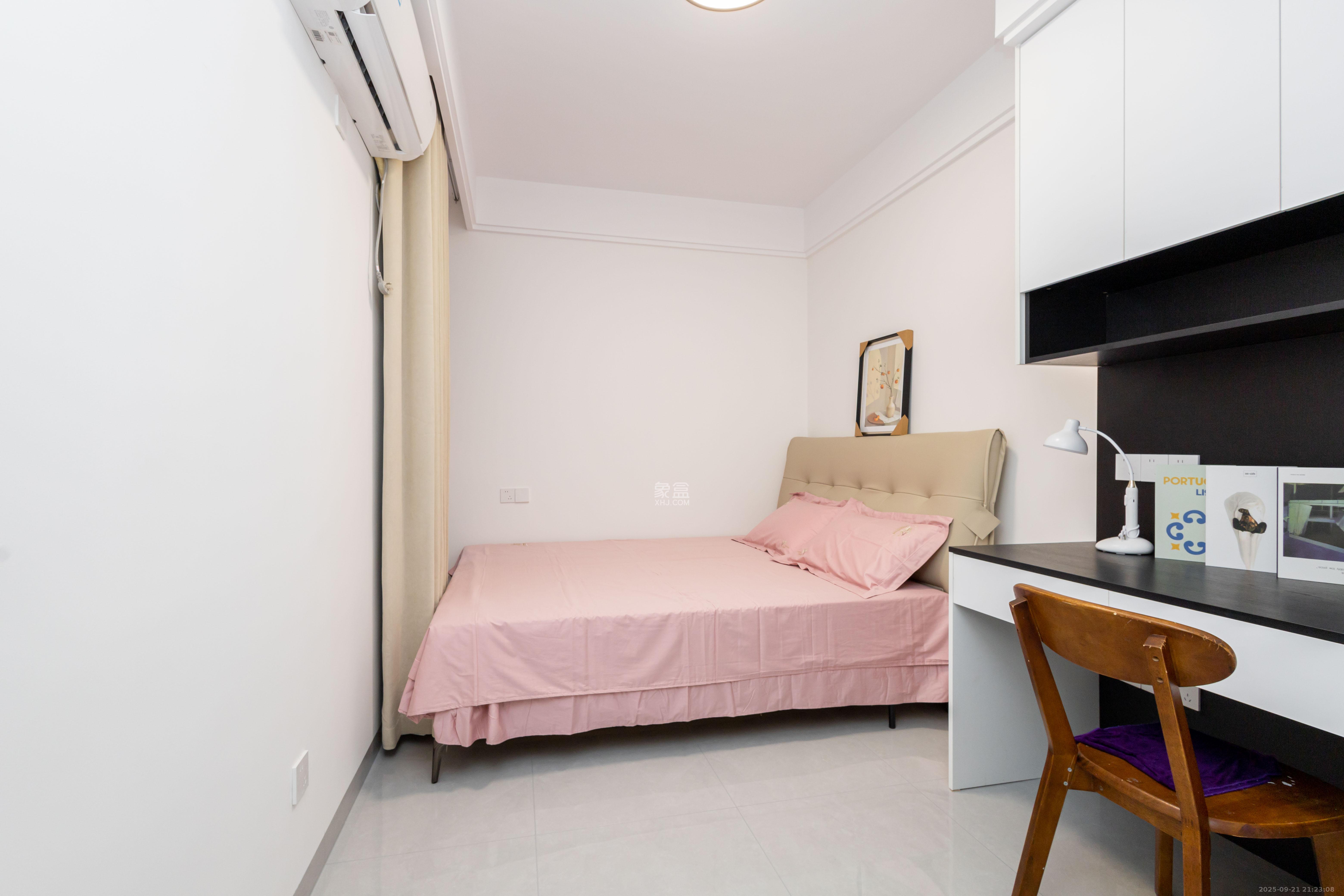 中交中央公园D4区 3室2厅1卫 108.0万 中交中央公园D4区 3室2厅1卫 108.0万卧室