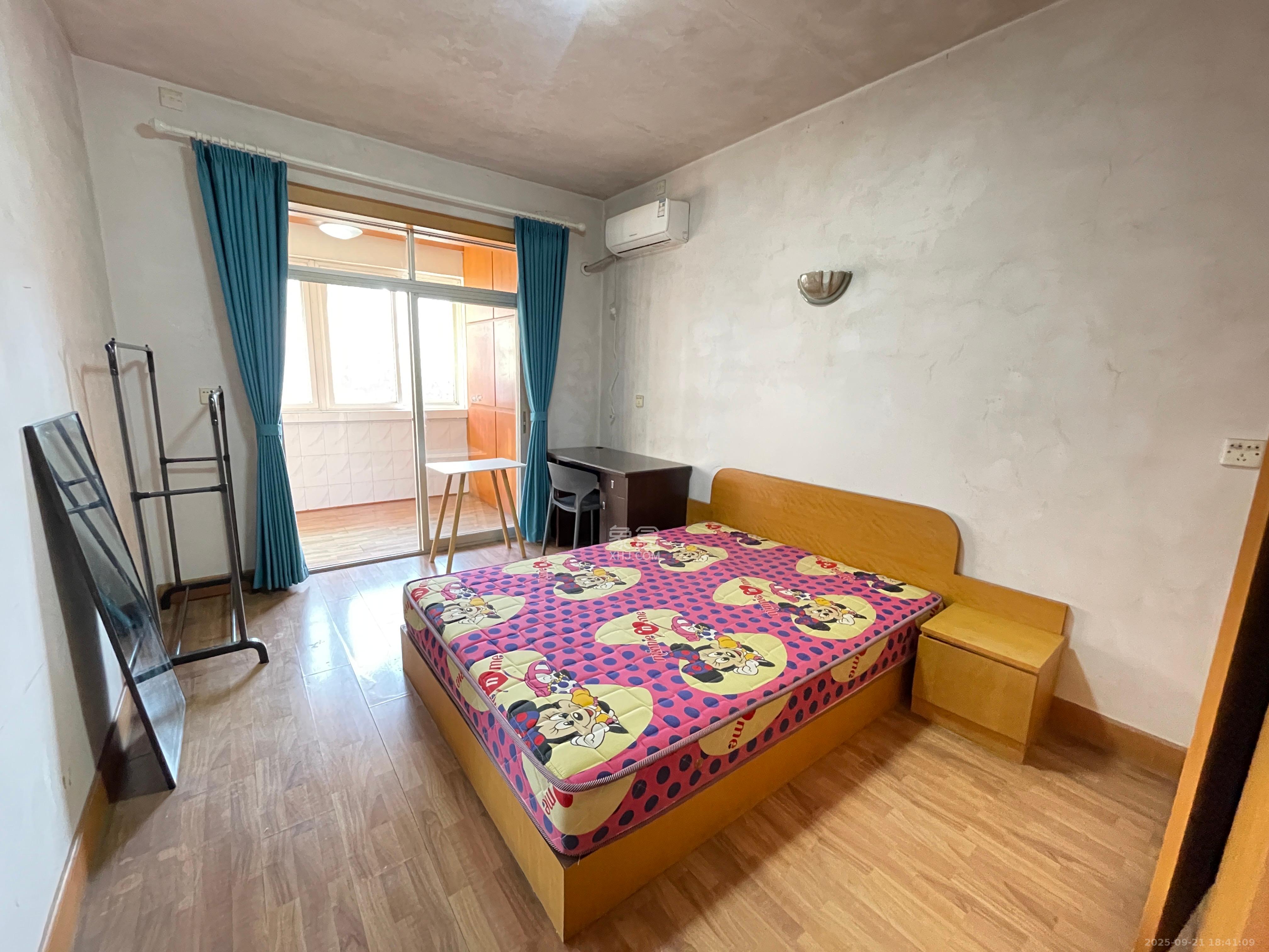 航天大院  3室2厅1卫    1800.0元/月室内图