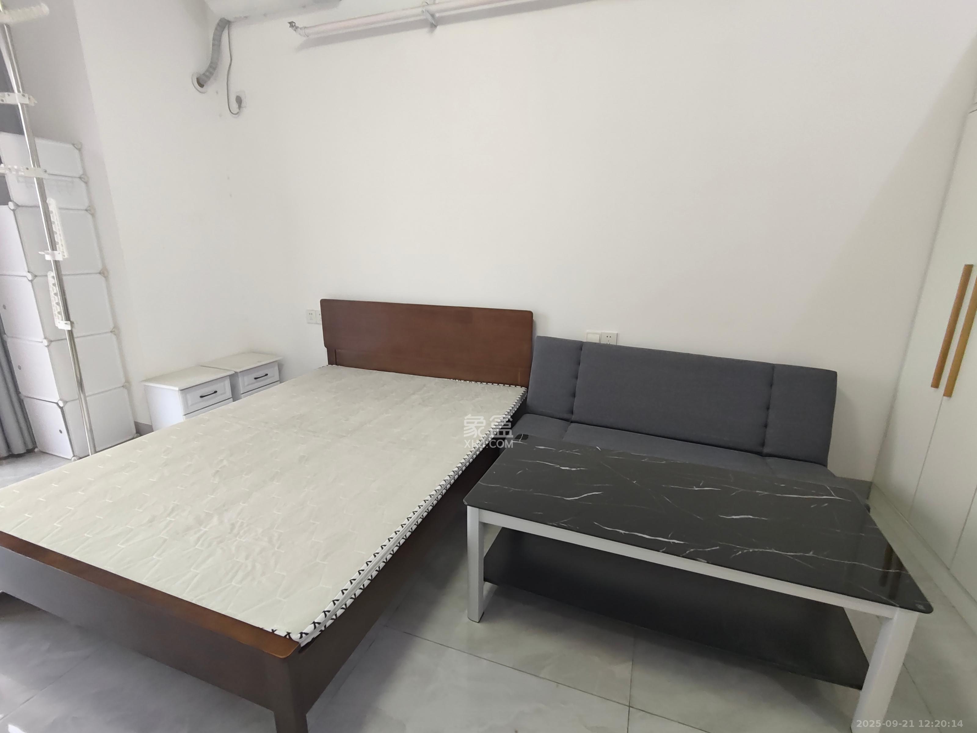 东方美地 1室1厅1卫 1300.0元/月 东方美地 1室1厅1卫 1300.0元/月室内图