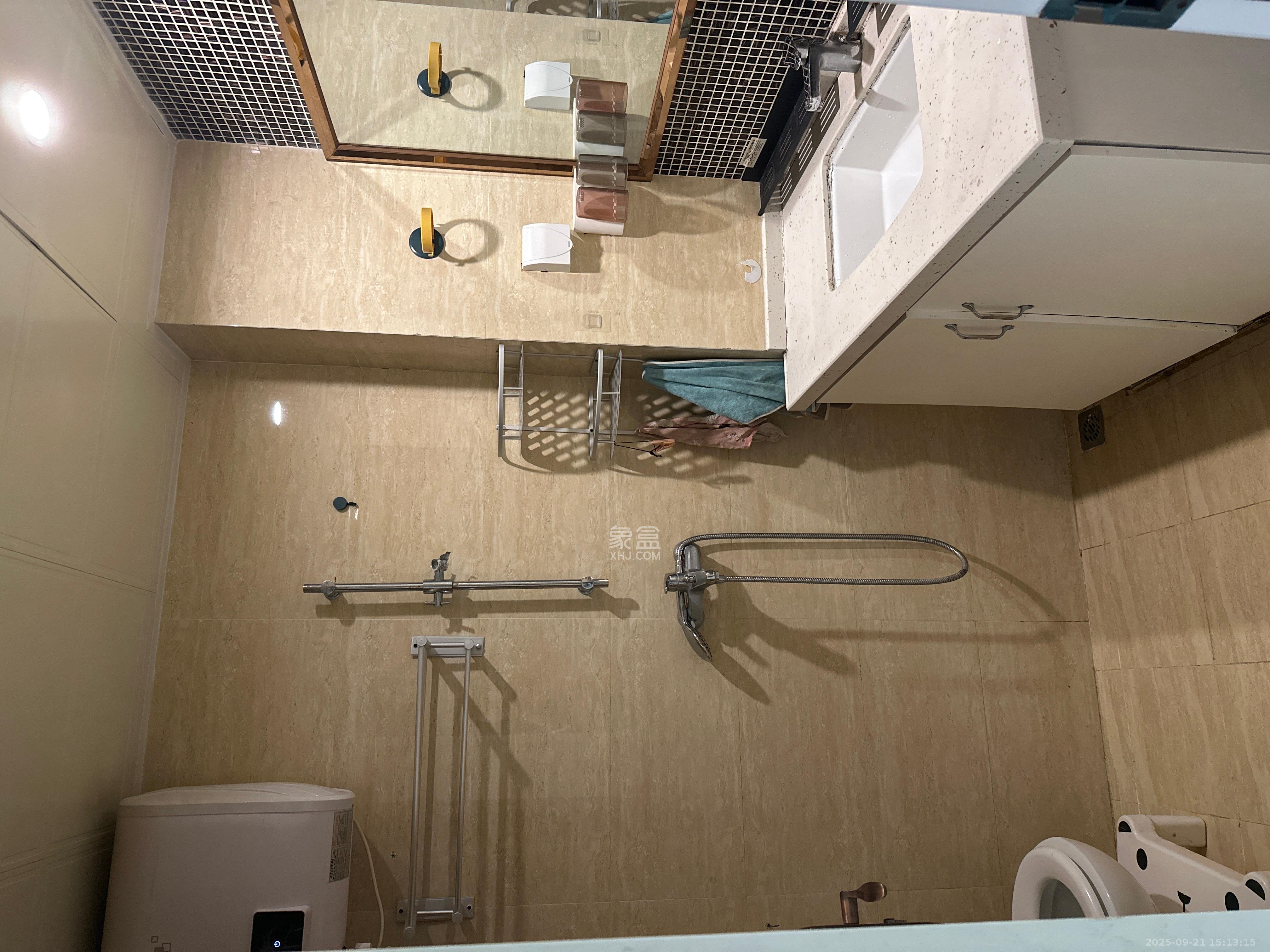 五江天街北区  1室1厅1卫   1500.00元/月室内图