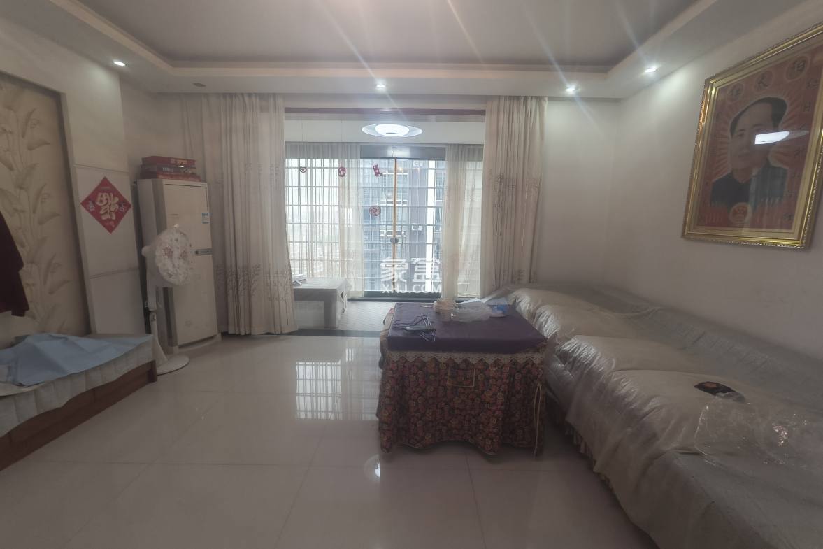 水木华庭 3室2厅2卫 78.0万 水木华庭 3室2厅2卫 78.0万客厅