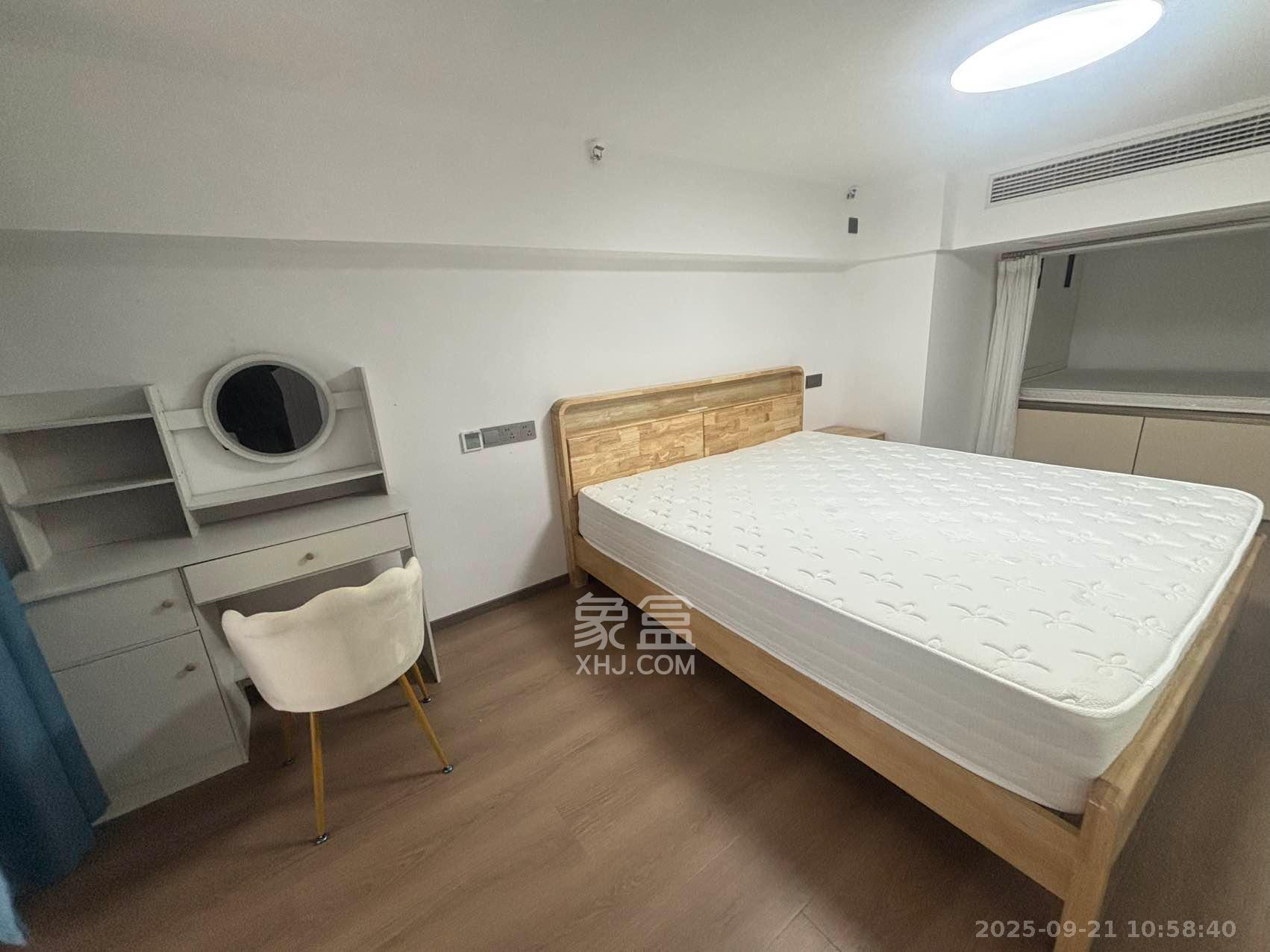 正荣梅溪紫阙台  2室2厅1卫    2300.0元/月室内图