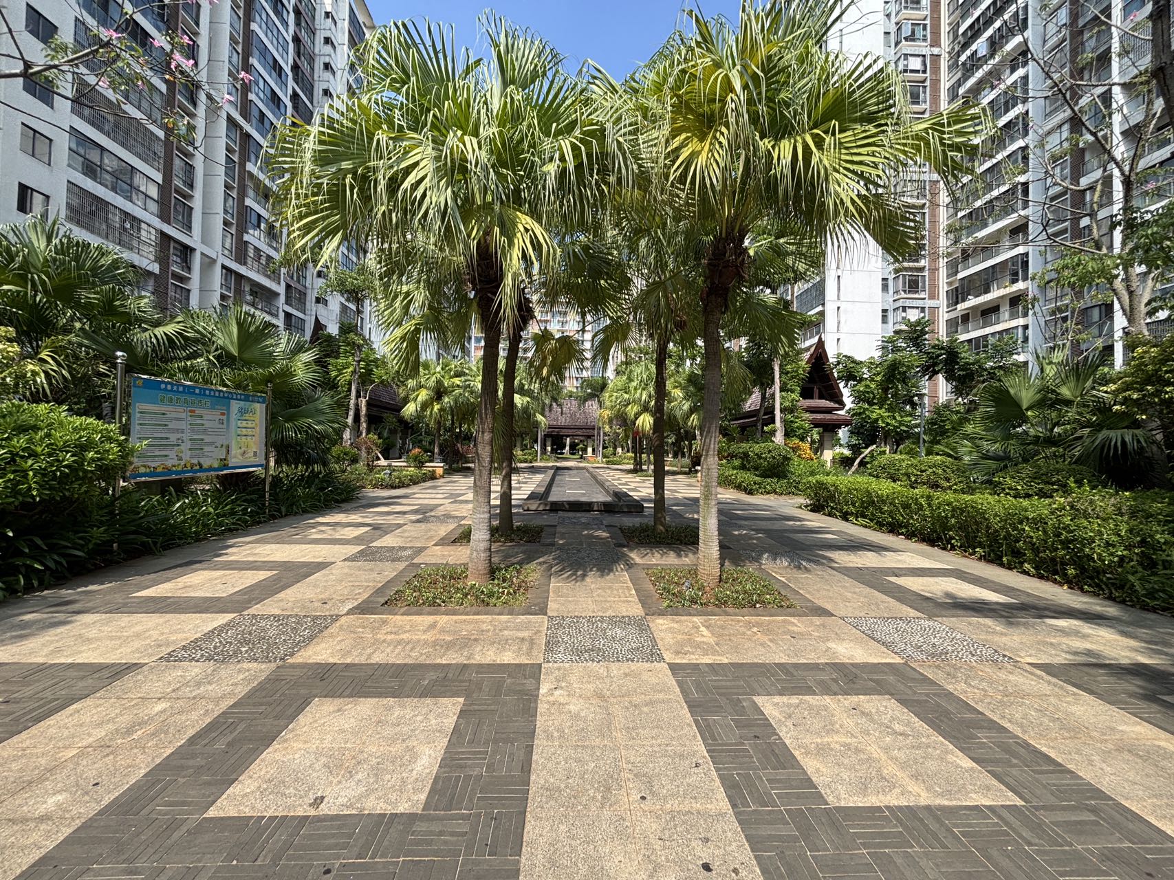 伊泰天骄一期  2室2厅1卫    2000.0元/月小区图