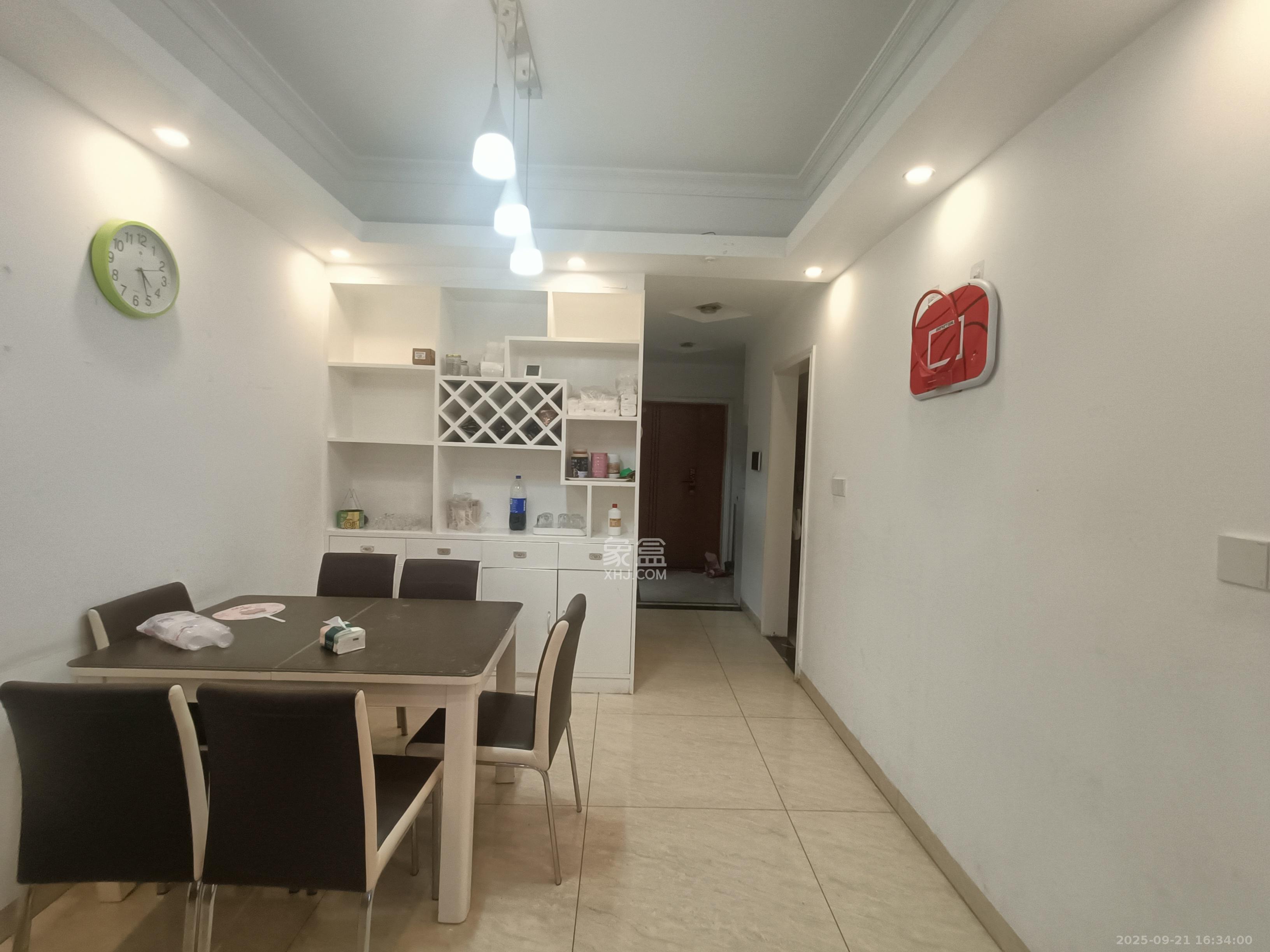 泰禹云开壹品  3室2厅1卫    2500.0元/月室内图