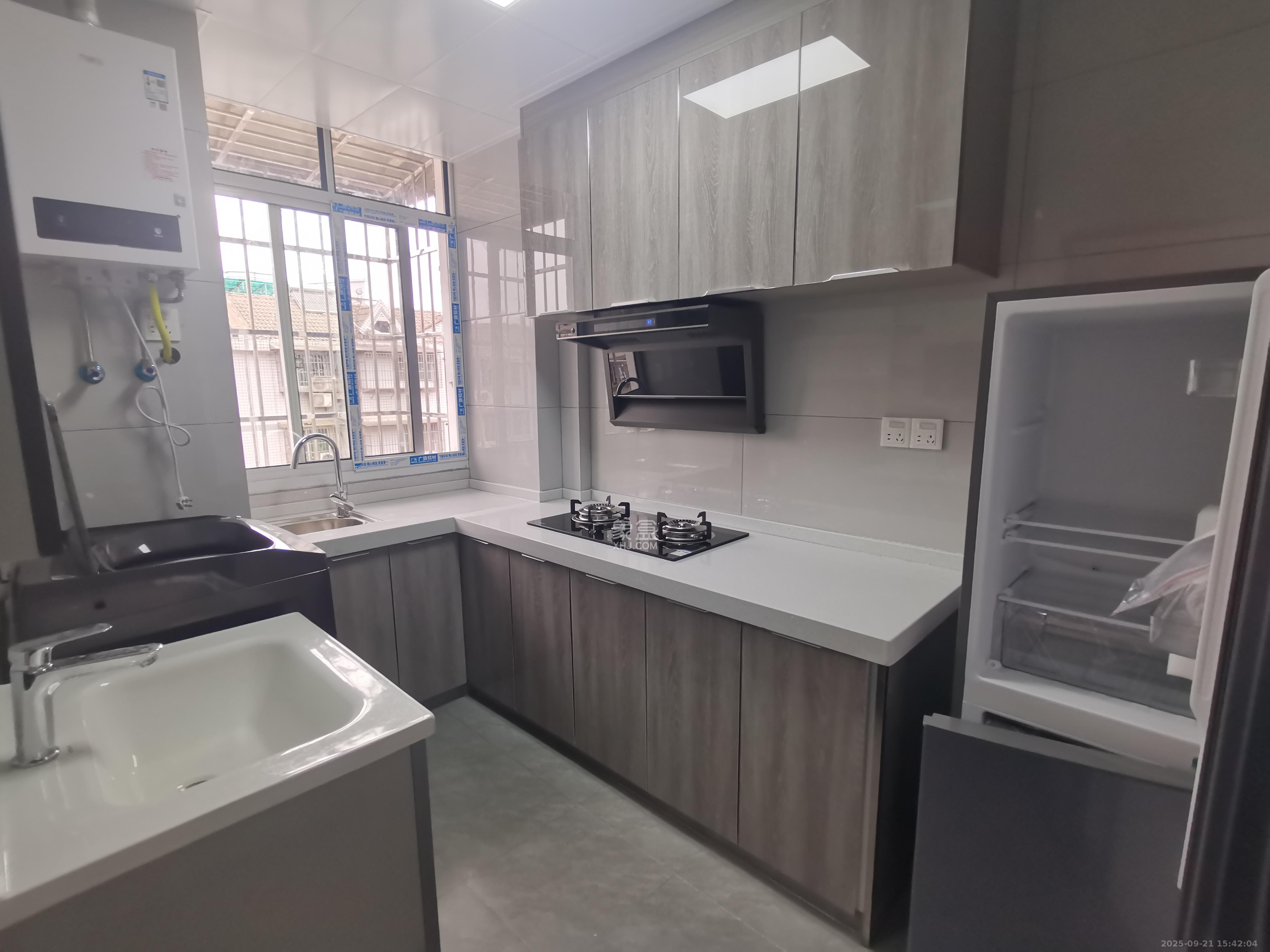 五一新村安置小区(永定社区、永兴社区、永祥社区)  1室0厅0卫    1400.0元/月 五一新村安置小区(永定社区、永兴社区、永祥社区)  1室0厅0卫    1400.0元/月室内图