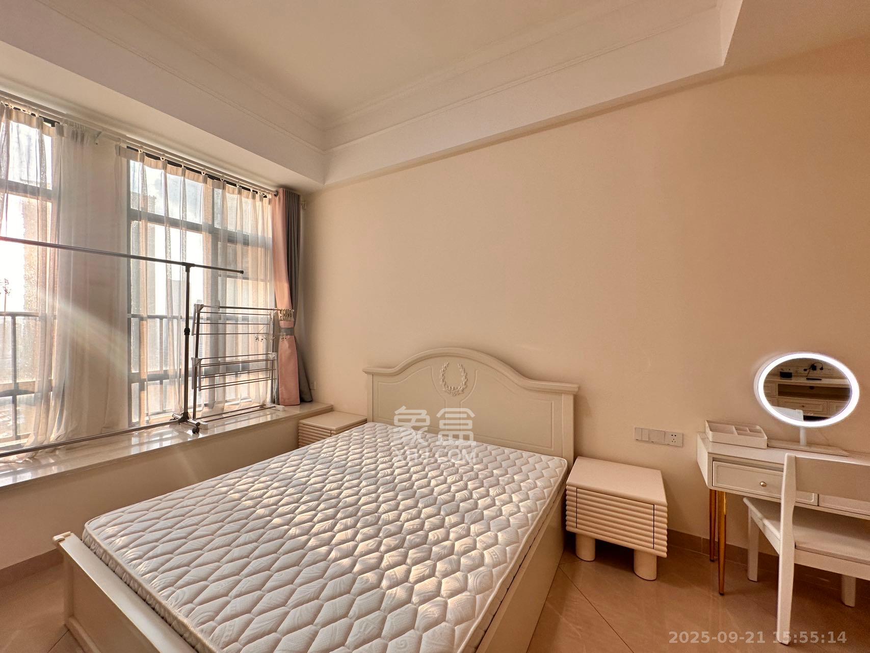 荣悦台 1室1厅1卫 1800.0元/月 荣悦台 1室1厅1卫 1800.0元/月室内图