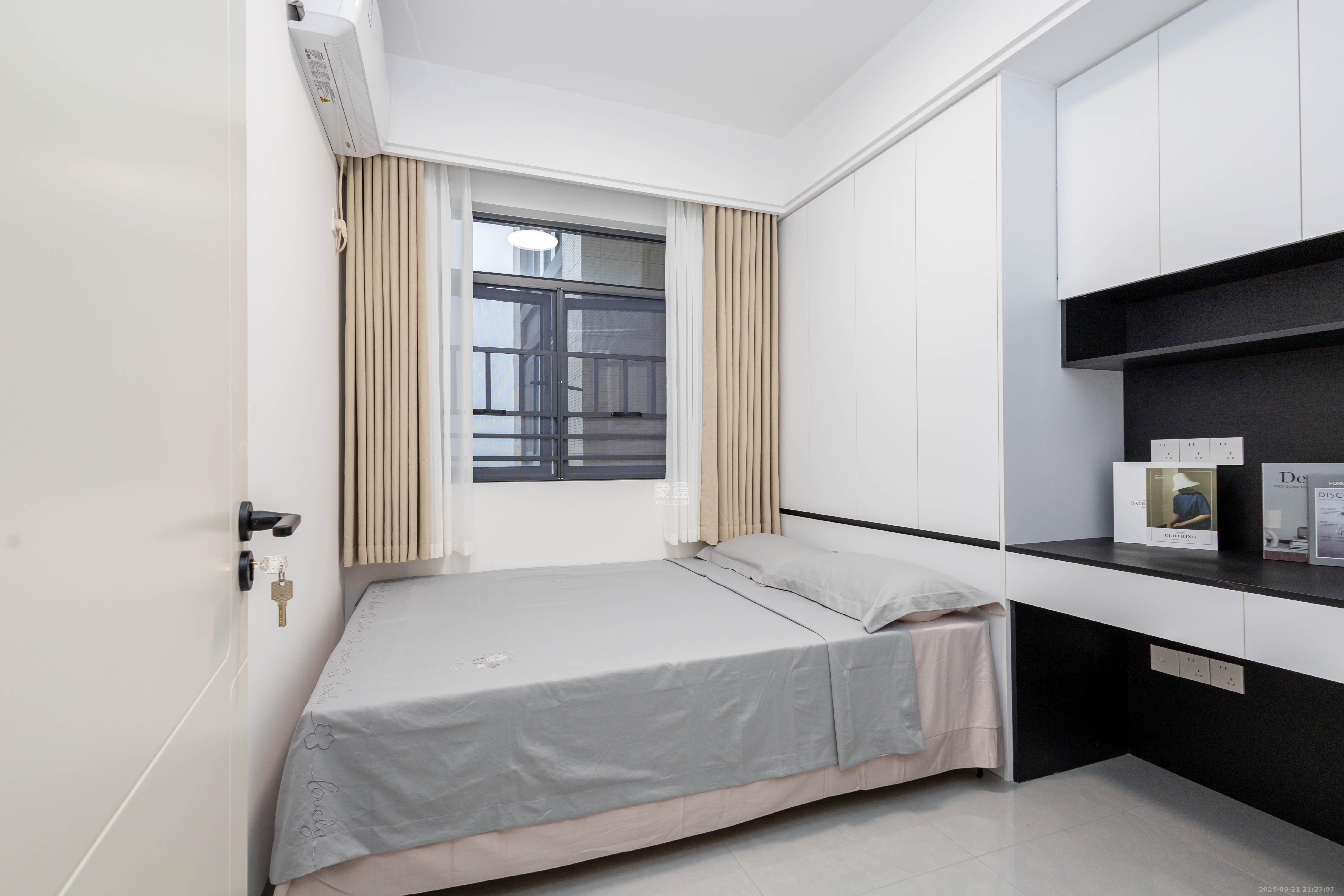 中交中央公园D4区 3室2厅1卫 108.0万 中交中央公园D4区 3室2厅1卫 108.0万卧室