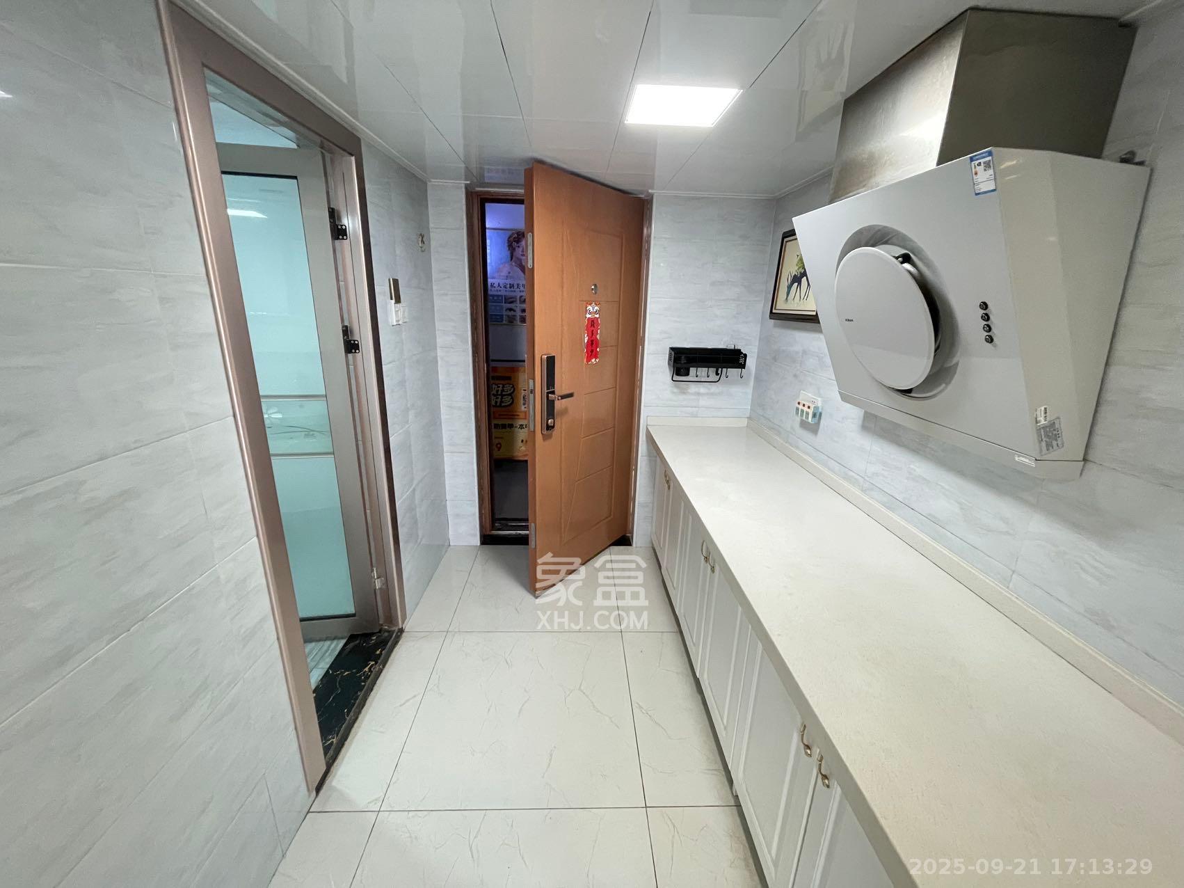 洋湖时代 1室1厅1卫 1500.0元/月 洋湖时代 1室1厅1卫 1500.0元/月室内图