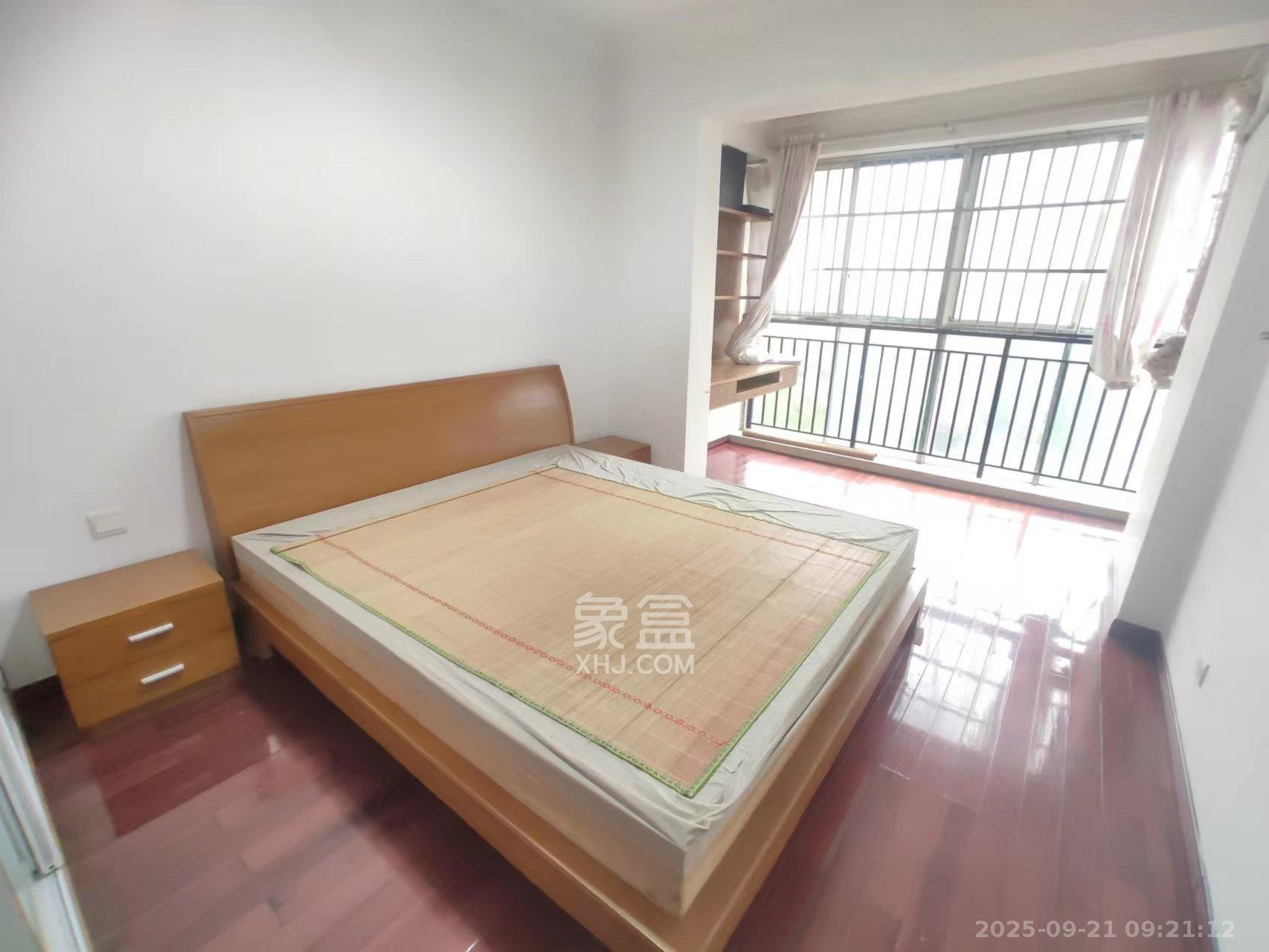 天鸿天府（天鸿中央大院）  3室2厅2卫    2300.0元/月室内图