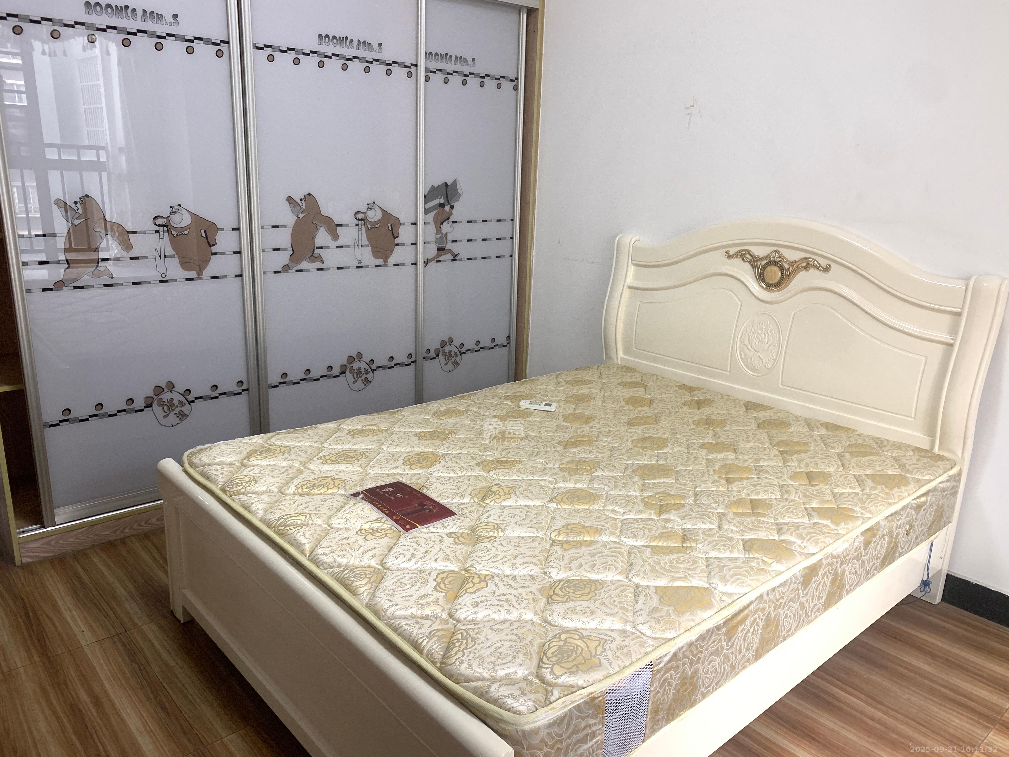 水岸世景 1室2厅2卫 1800.0元/月 水岸世景 1室2厅2卫 1800.0元/月室内图