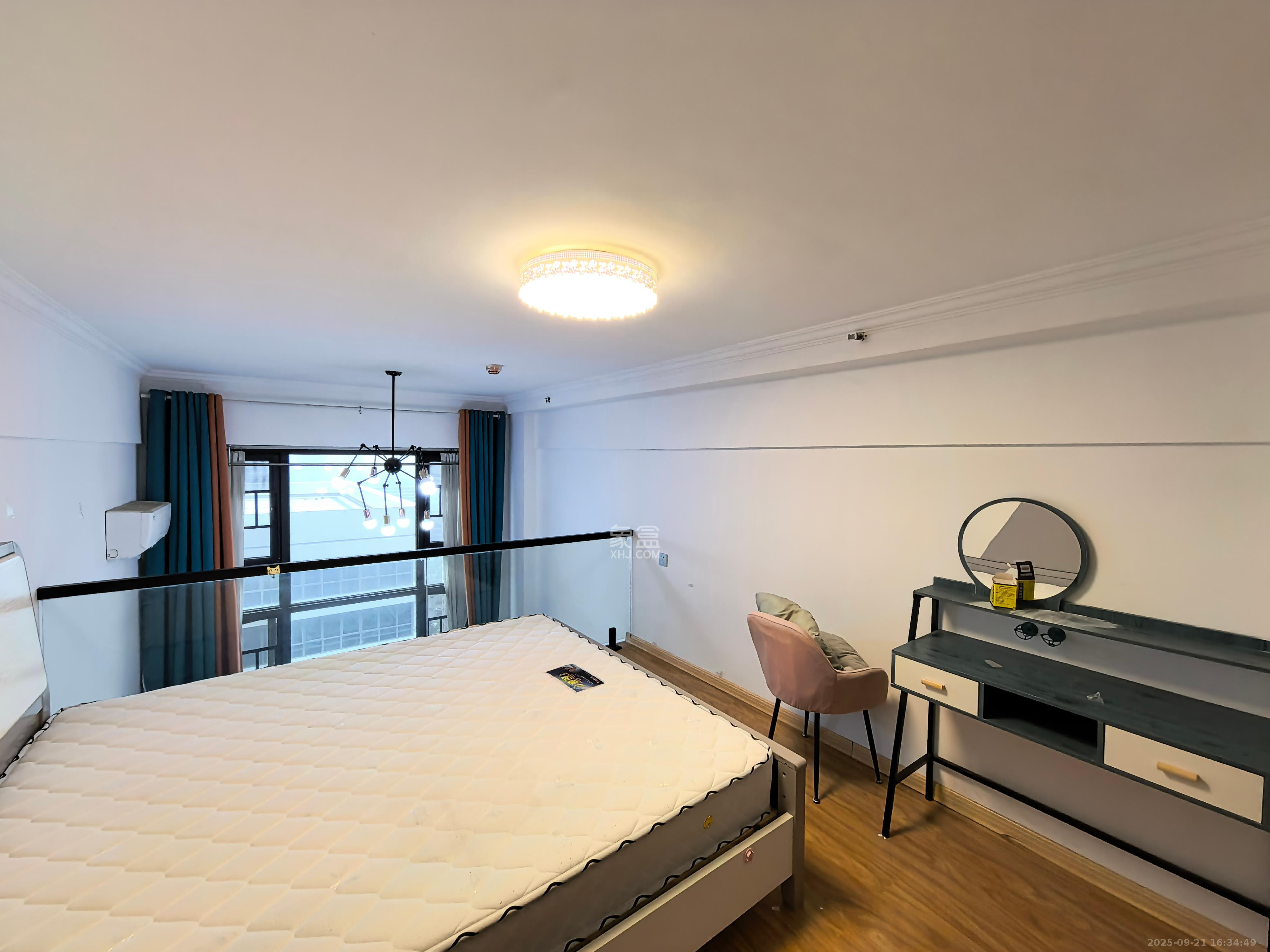 龙湖湘江星座(祺鑫星座公寓) 2室1厅1卫 1900.00元/月 龙湖湘江星座(祺鑫星座公寓) 2室1厅1卫 1900.00元/月室内图