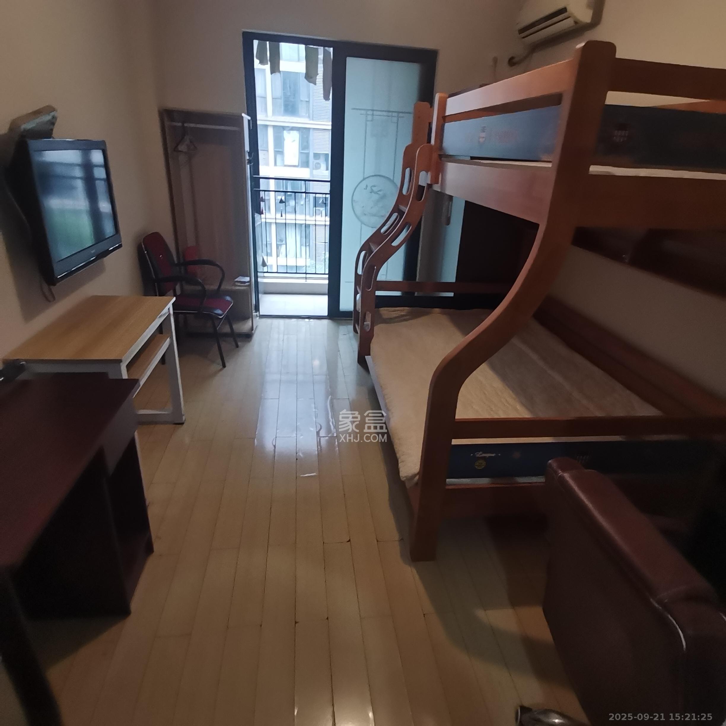 万科金域华府一期 1室1厅1卫 1100.0元/月 万科金域华府一期 1室1厅1卫 1100.0元/月室内图