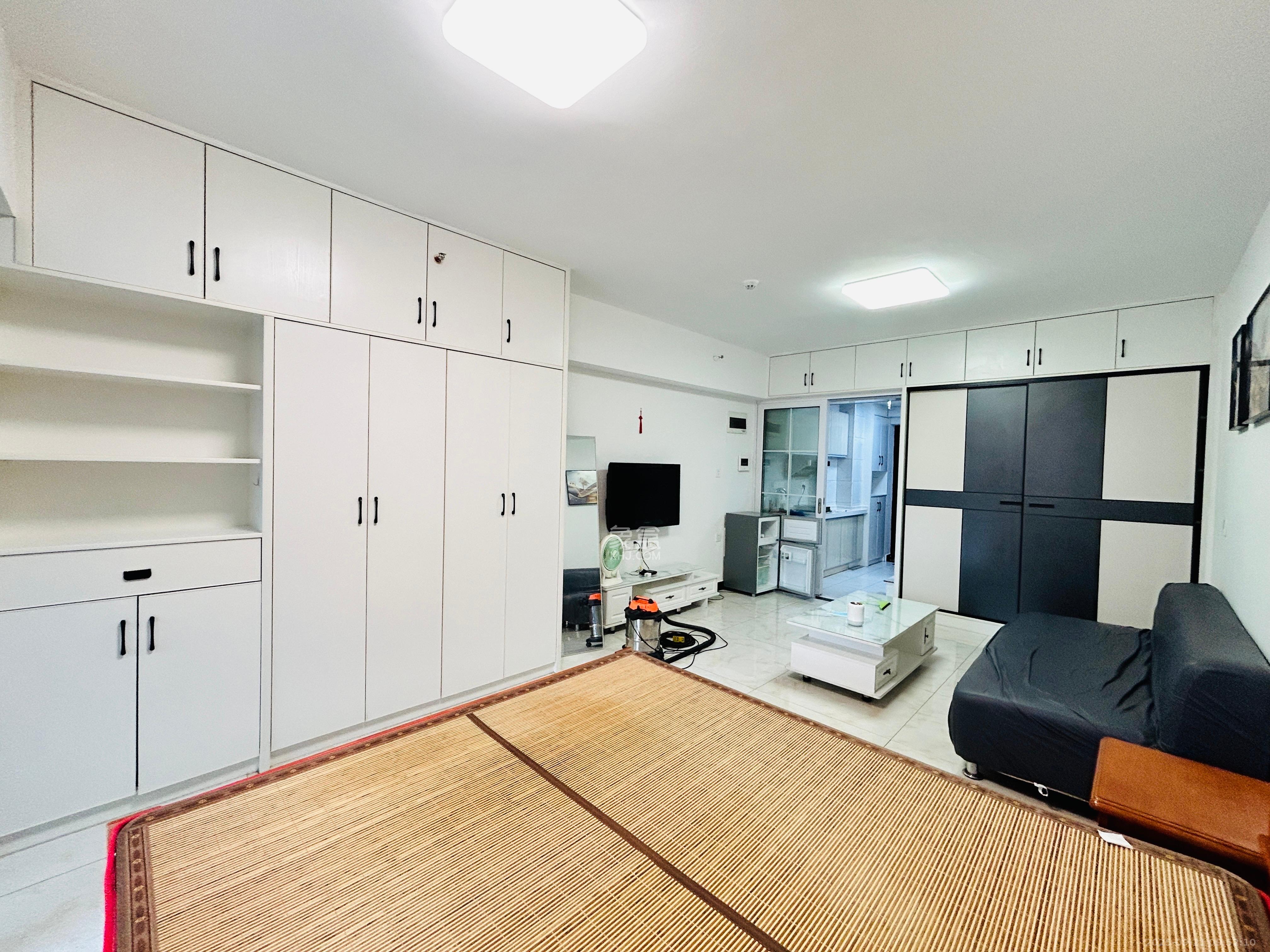 鑫远悦城(鑫远悦时代)  1室1厅1卫    1500.0元/月 鑫远悦城(鑫远悦时代)  1室1厅1卫    1500.0元/月