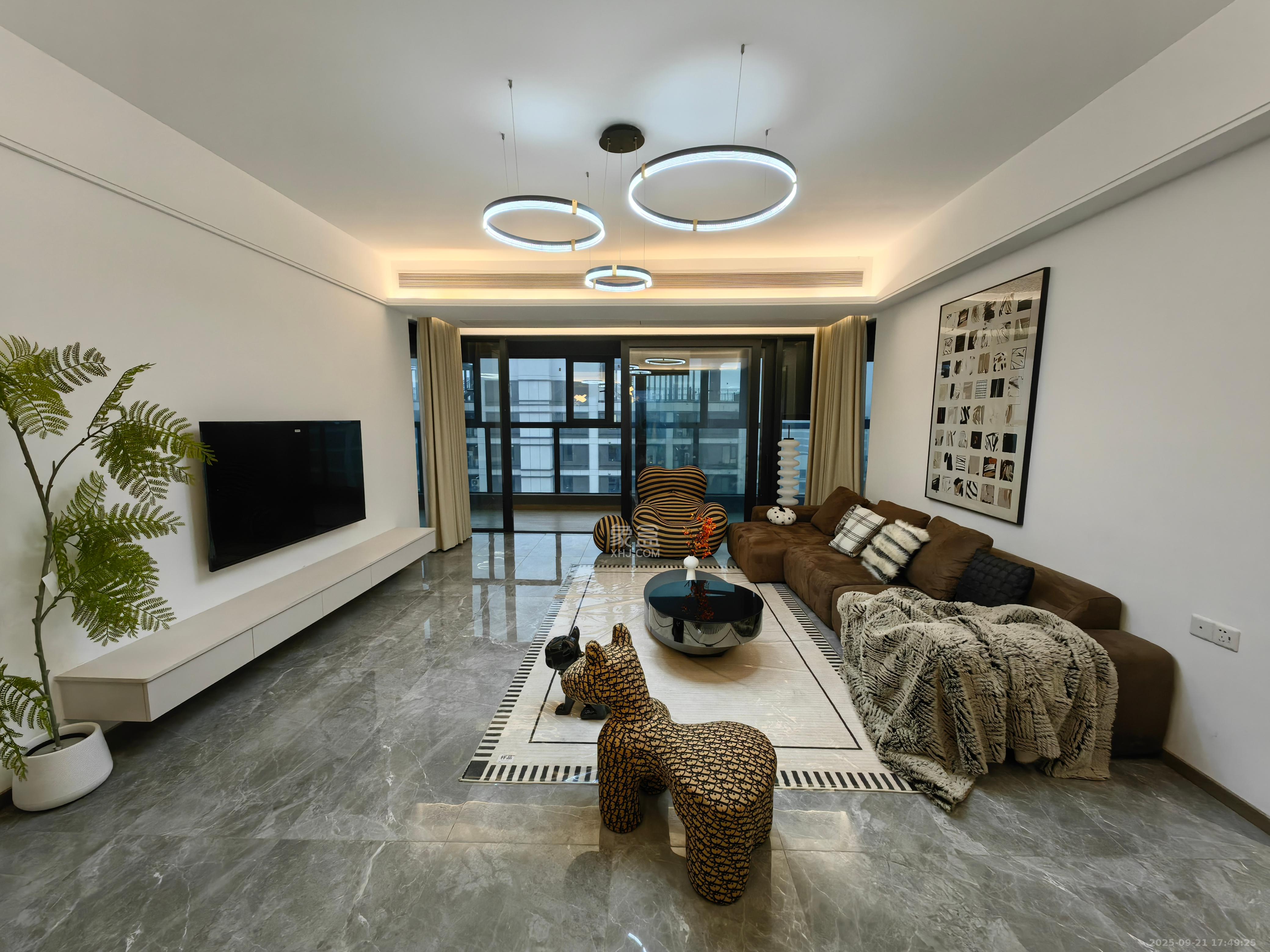 越秀湘江星汇城三期 4室2厅3卫 8000.0元/月 越秀湘江星汇城三期 4室2厅3卫 8000.0元/月室内图