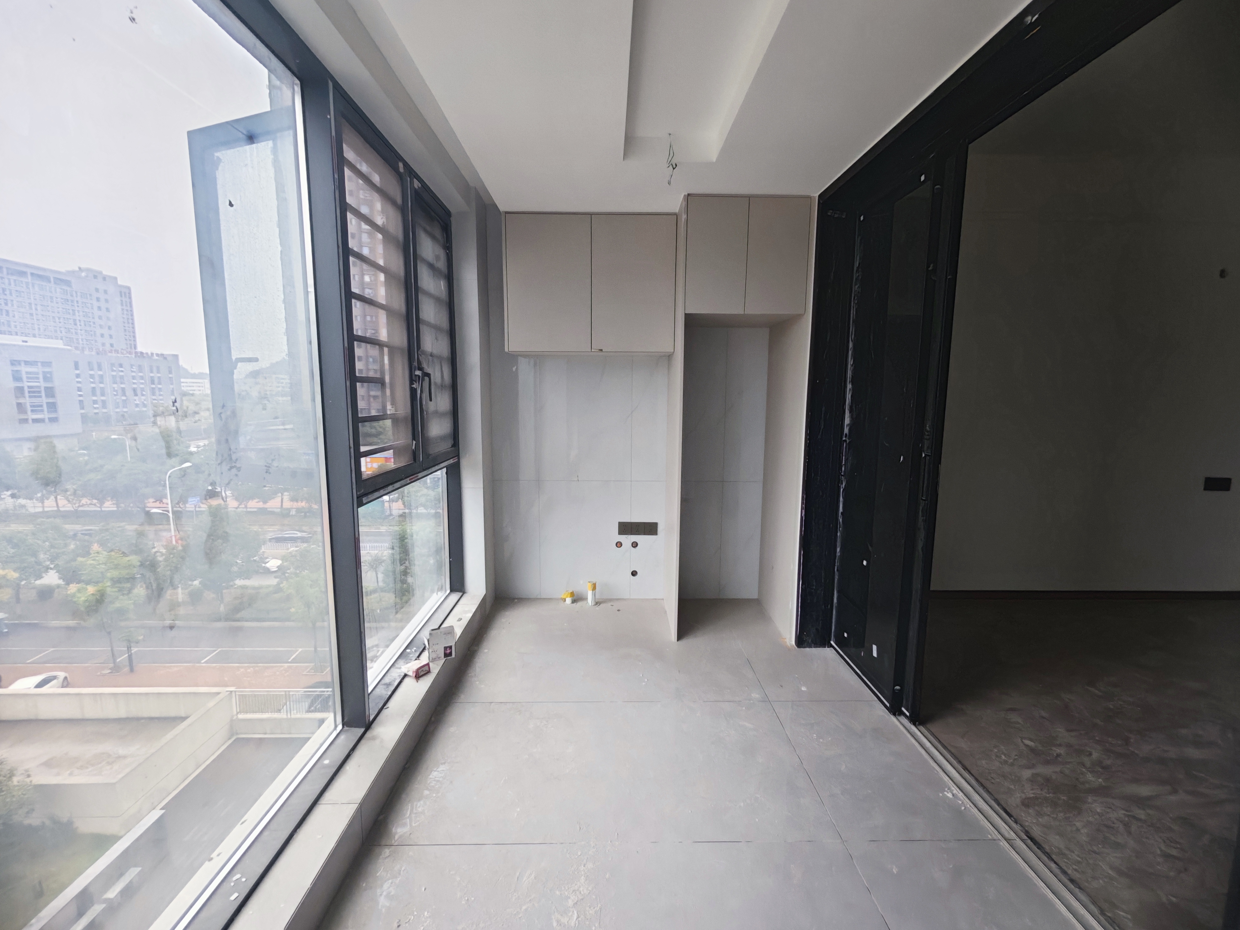 中甸.龙雲台 4室2厅2卫 92.8万 中甸.龙雲台 4室2厅2卫 92.8万客厅