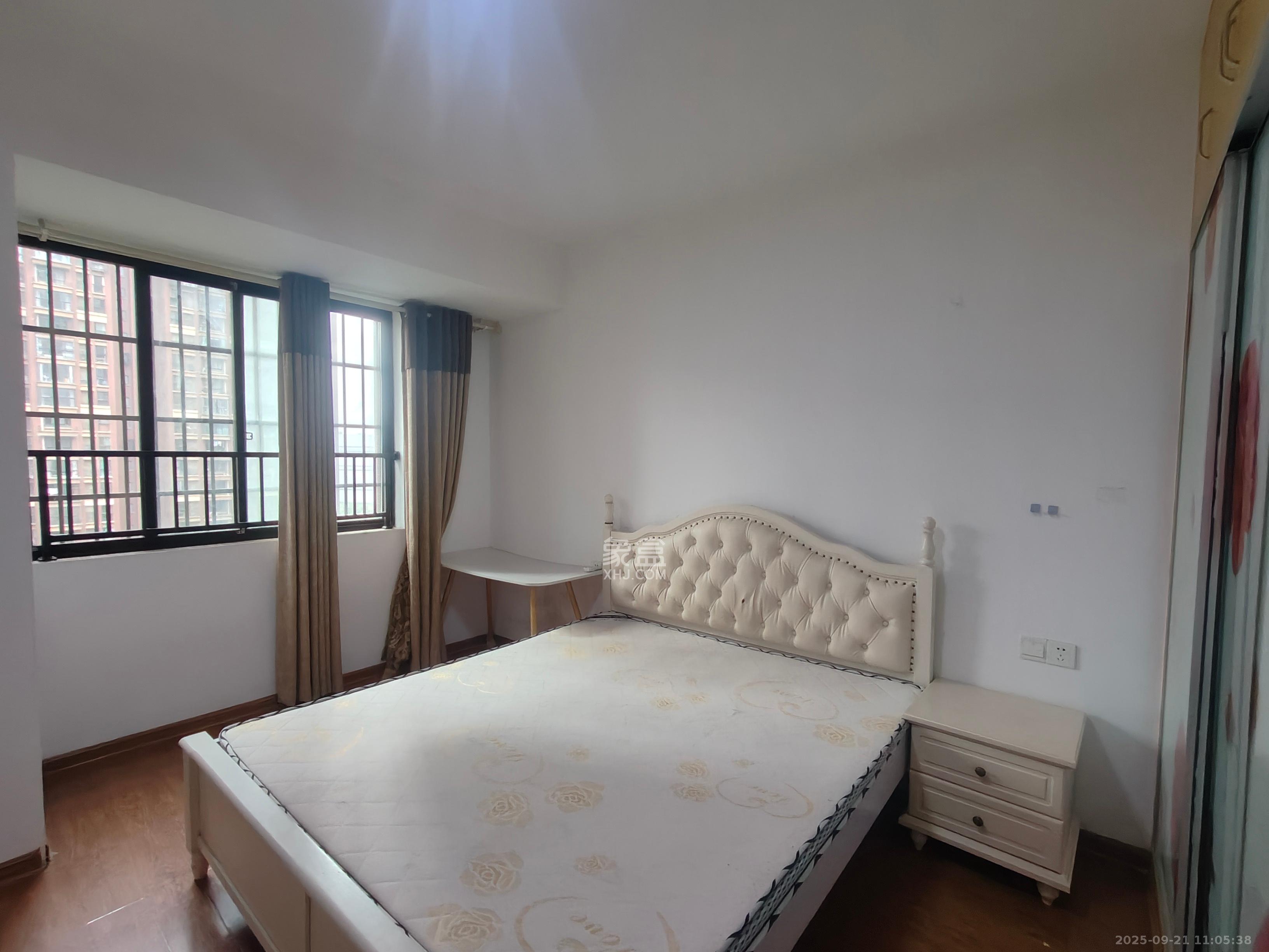 新城国际花都 3室2厅1卫 1600.0元/月 新城国际花都 3室2厅1卫 1600.0元/月室内图