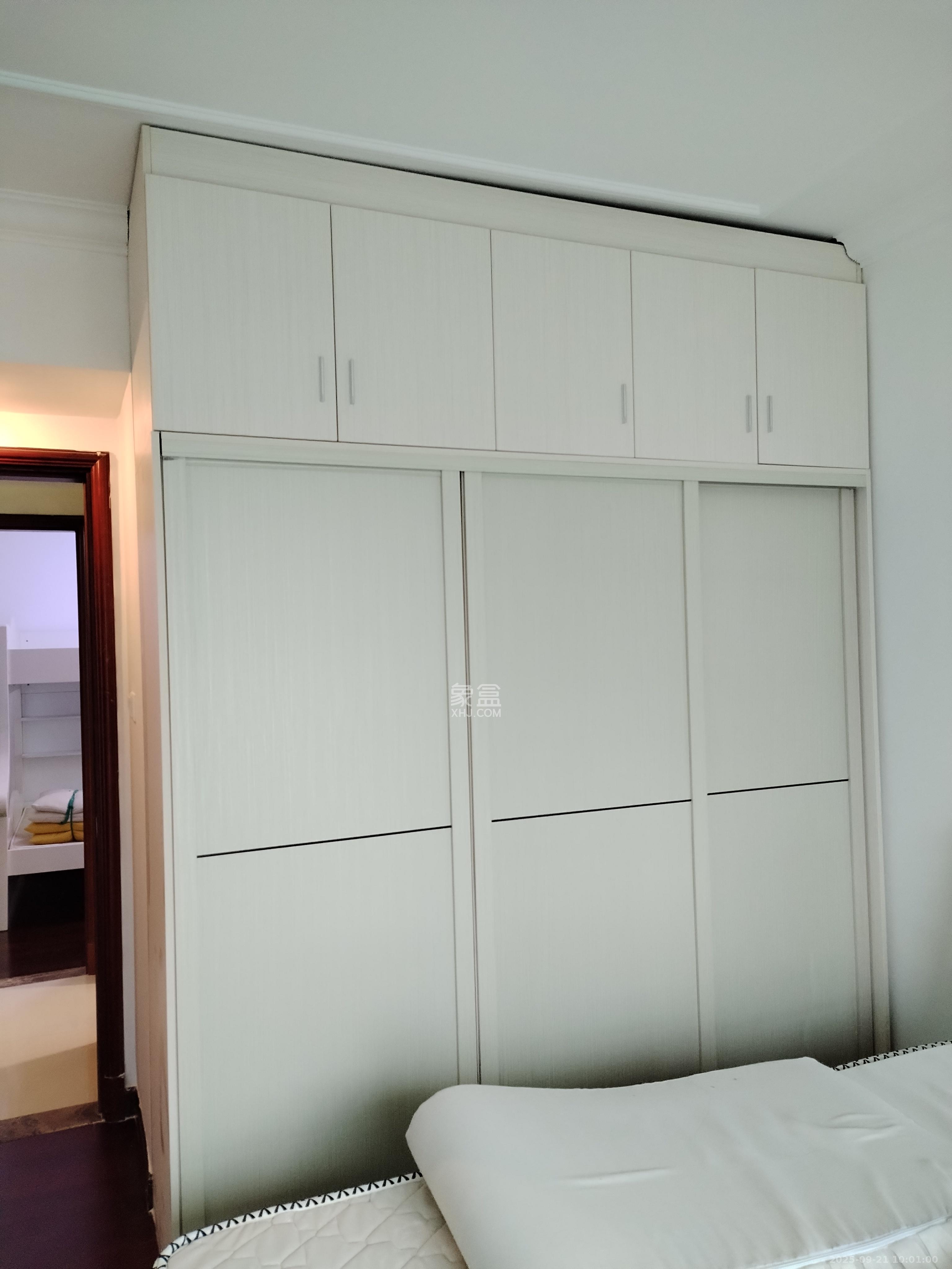 恒大华府  1室2厅1卫    2000.0元/月室内图