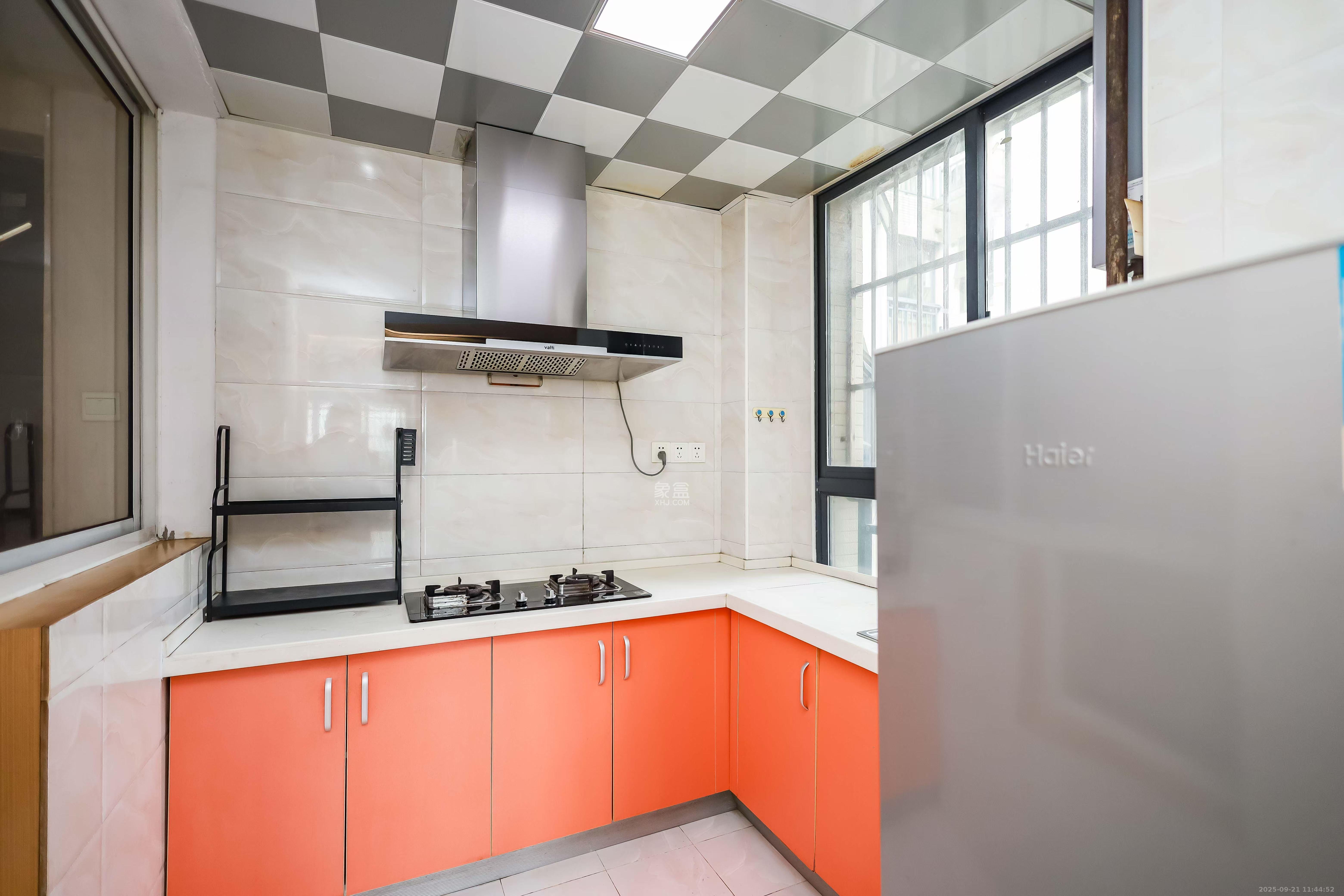 莱茵城 3室2厅1卫 2200.0元/月 莱茵城 3室2厅1卫 2200.0元/月室内图