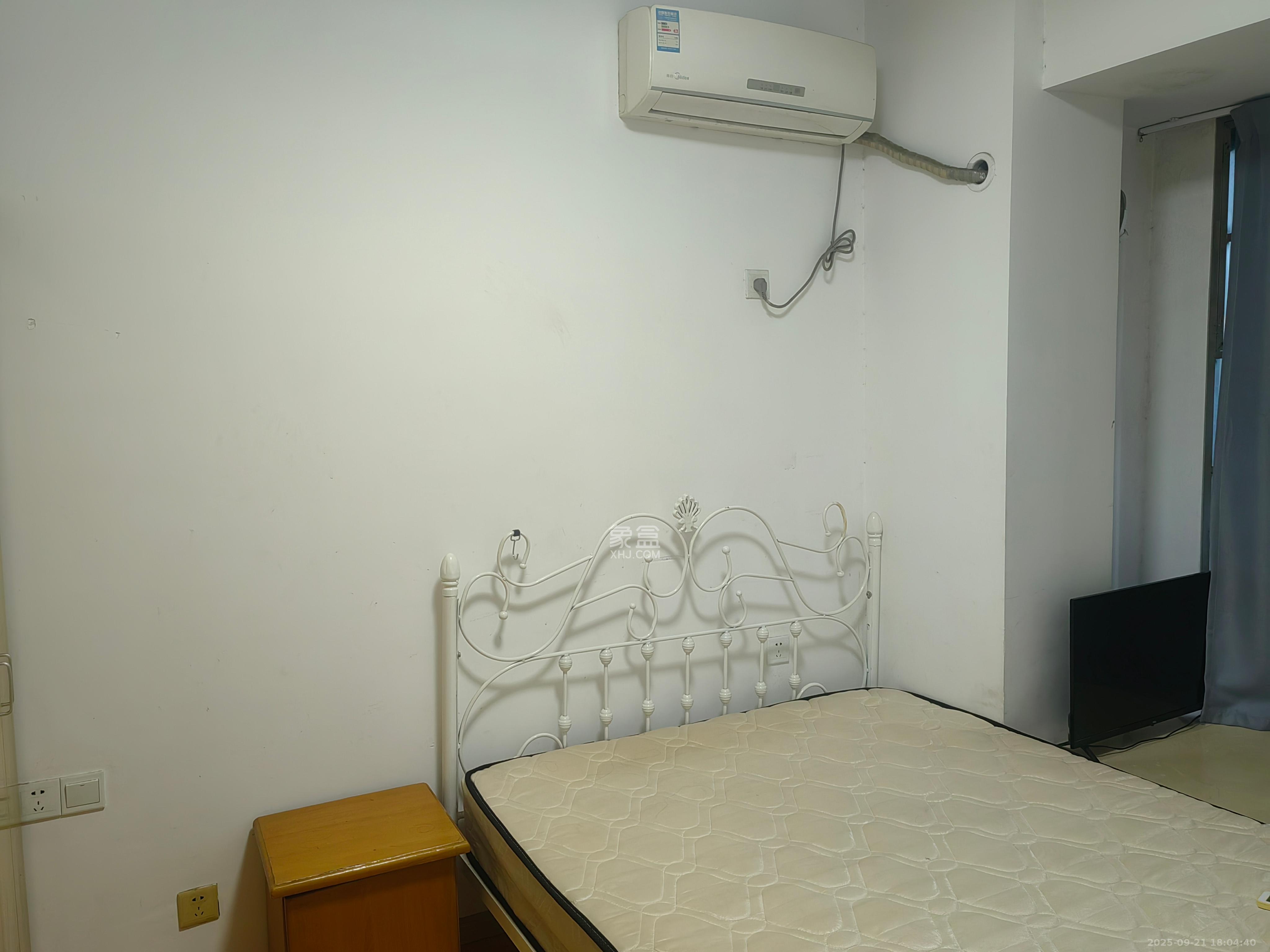 方略城市广场 2室1厅1卫 1800.0元/月 方略城市广场 2室1厅1卫 1800.0元/月室内图