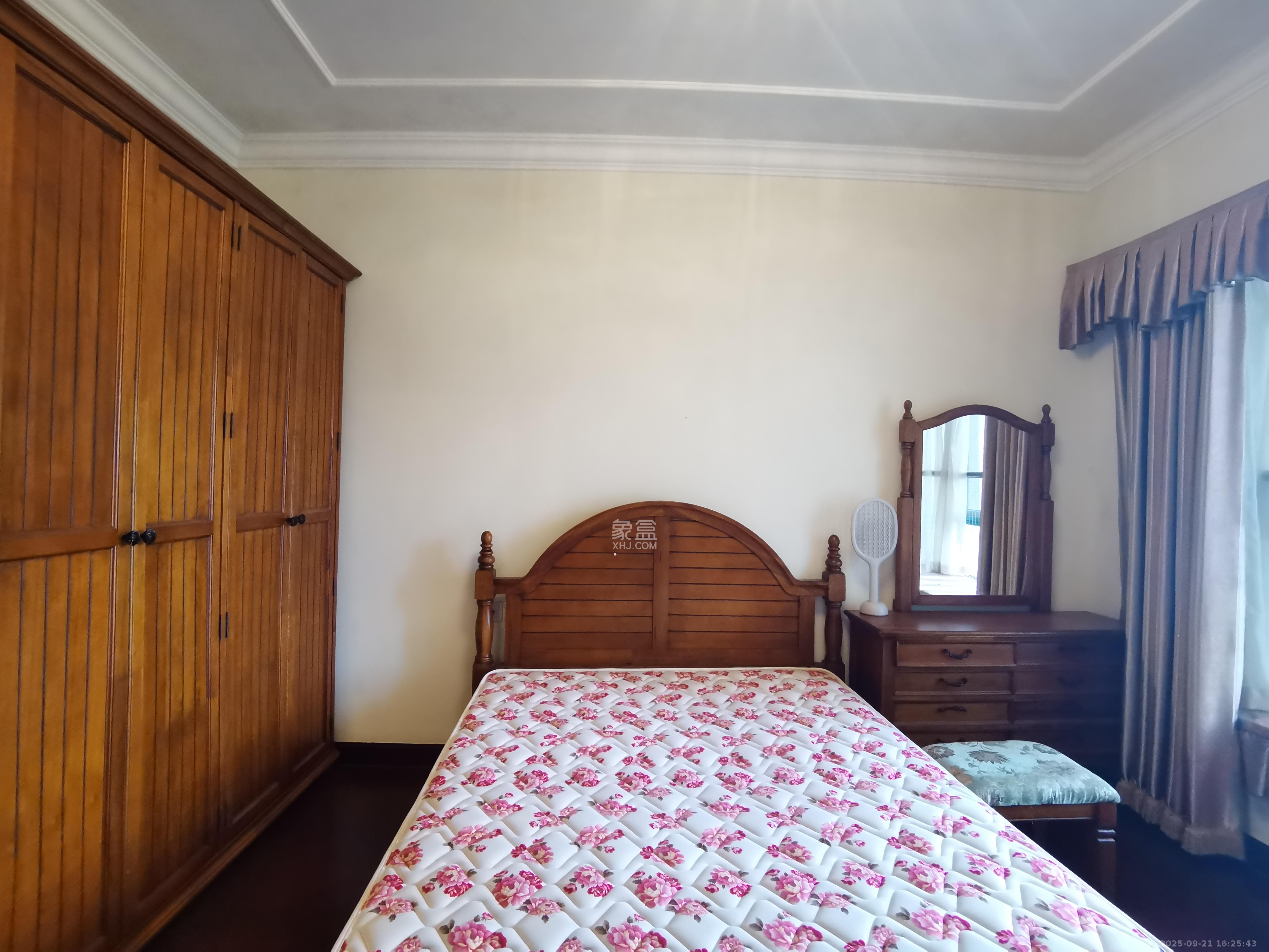 恒大城 3室2厅1卫 2000.0元/月 恒大城 3室2厅1卫 2000.0元/月室内图