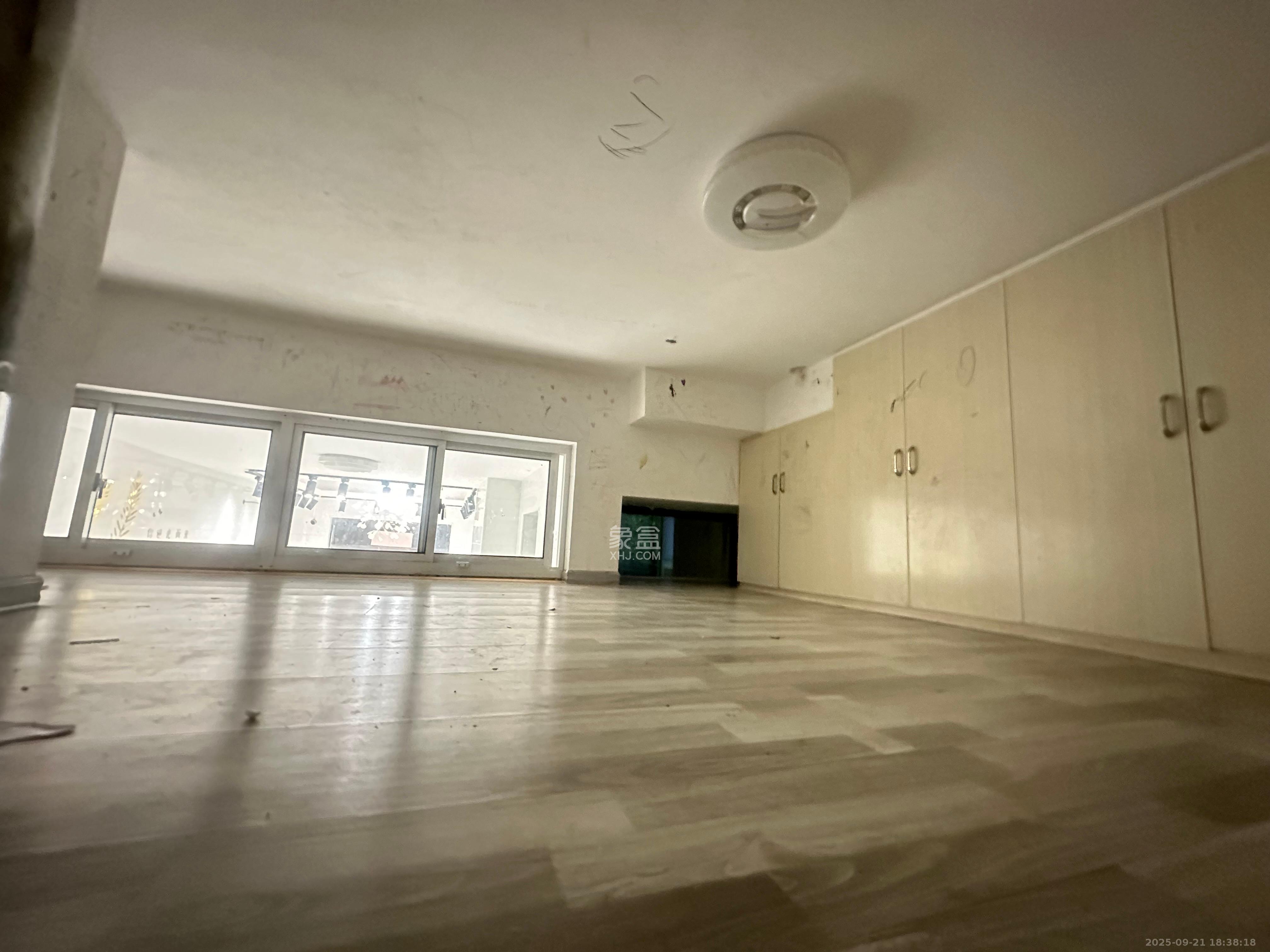 恒大雅苑  1室1厅1卫    2000.0元/月室内图