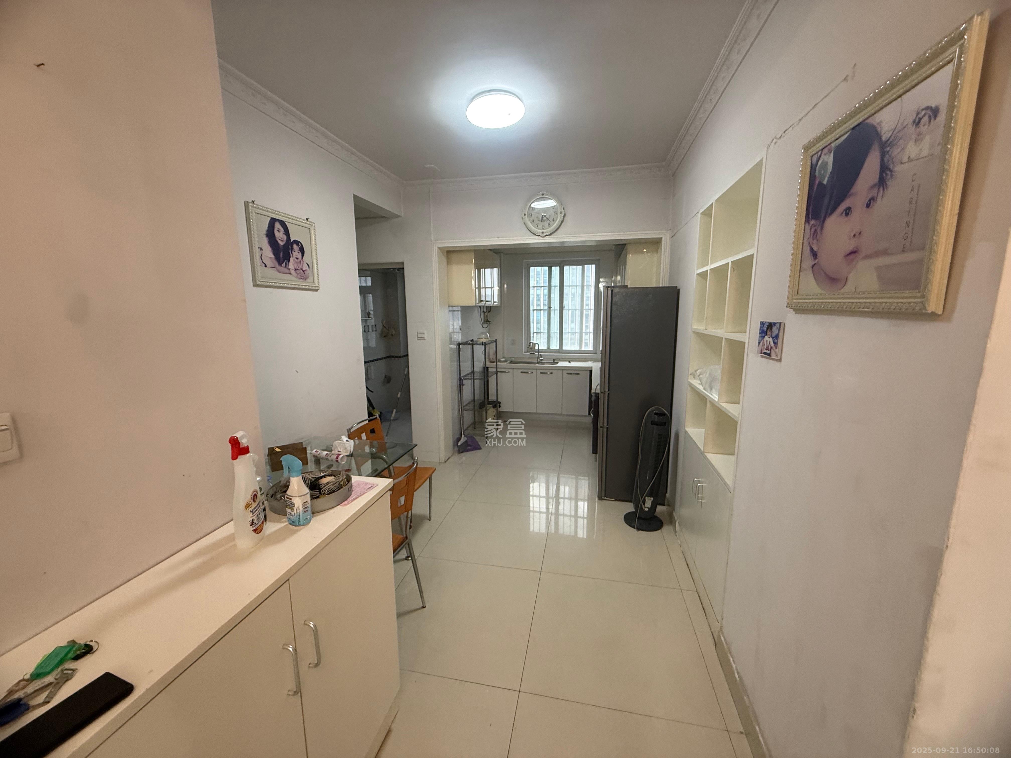 一品东庭 2室1厅1卫 2700.0元/月 一品东庭 2室1厅1卫 2700.0元/月室内图