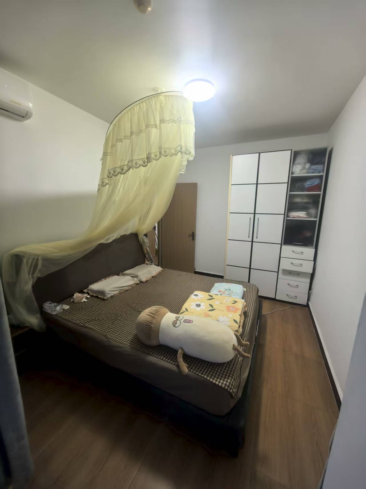 坡博家园一区  3室2厅1卫    2700.0元/月室内图